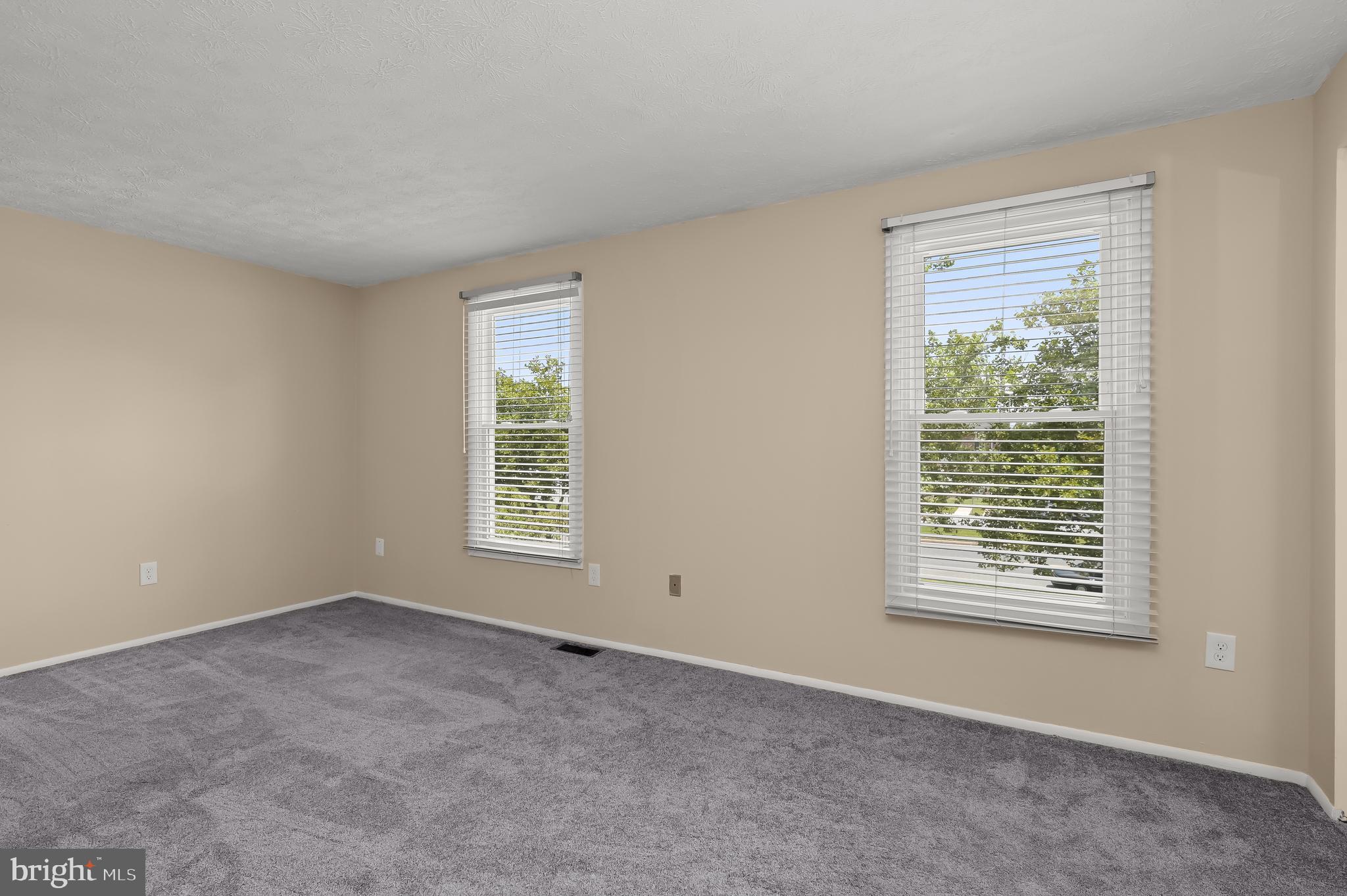 FAIRBROOK - Residential