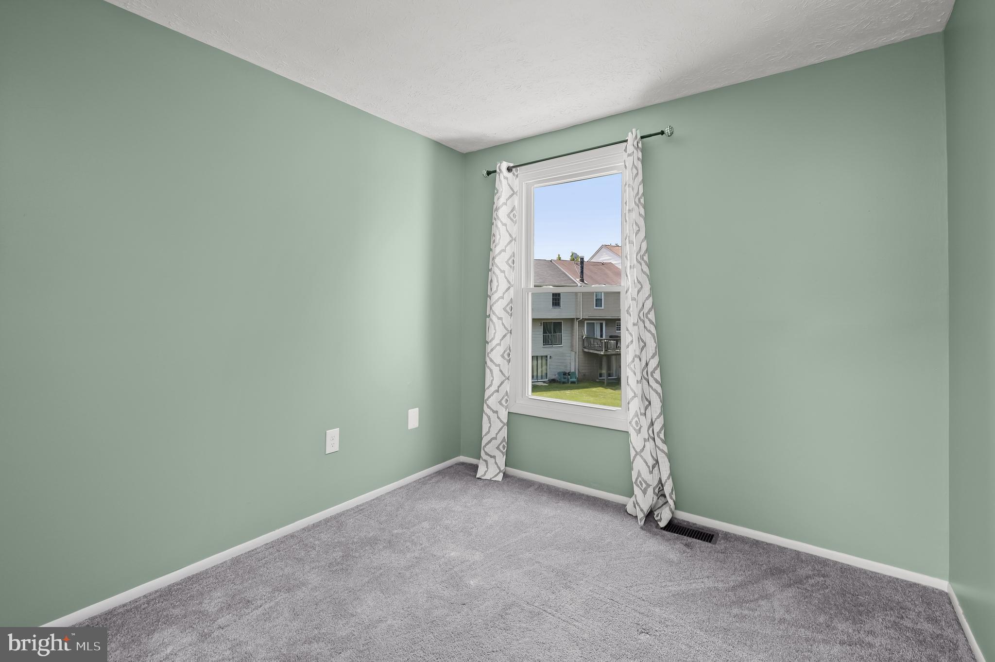 FAIRBROOK - Residential