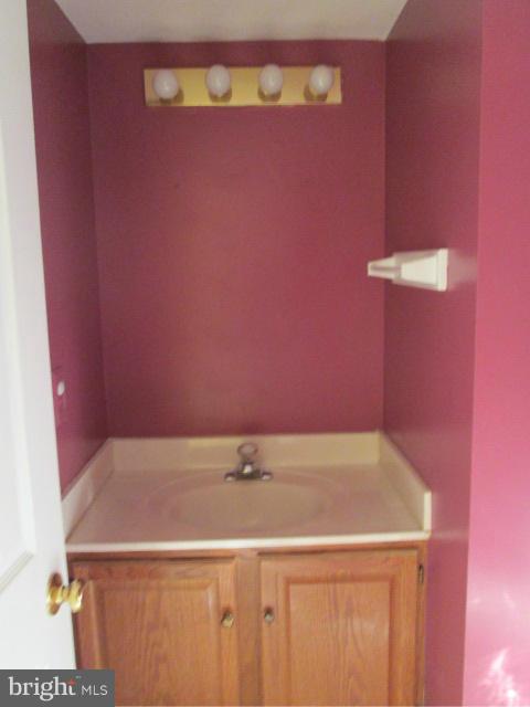 ASHBURN VILLAGE - Residential