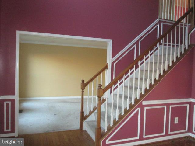 ASHBURN VILLAGE - Residential