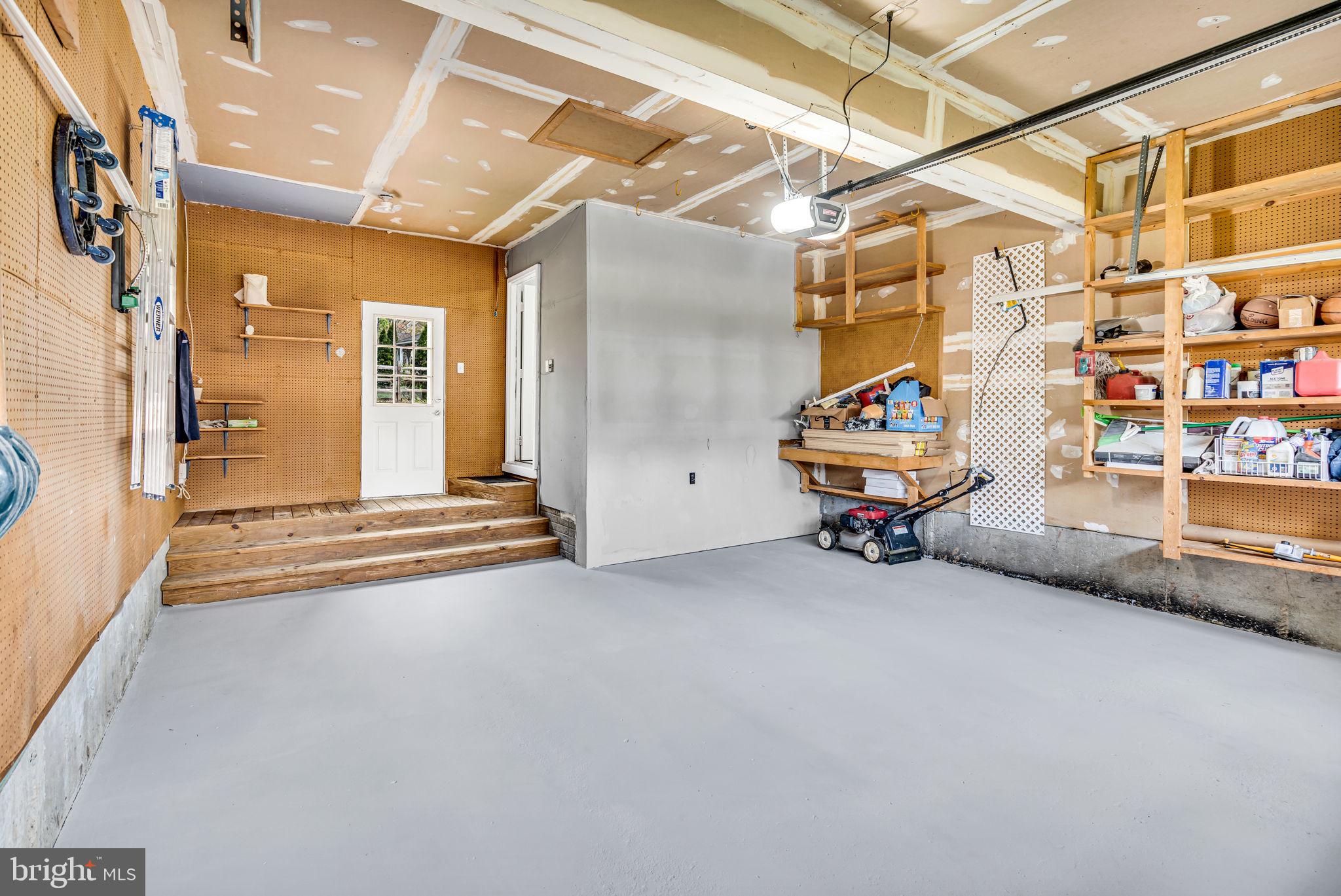 LITTLE ROCKY RUN - Residential