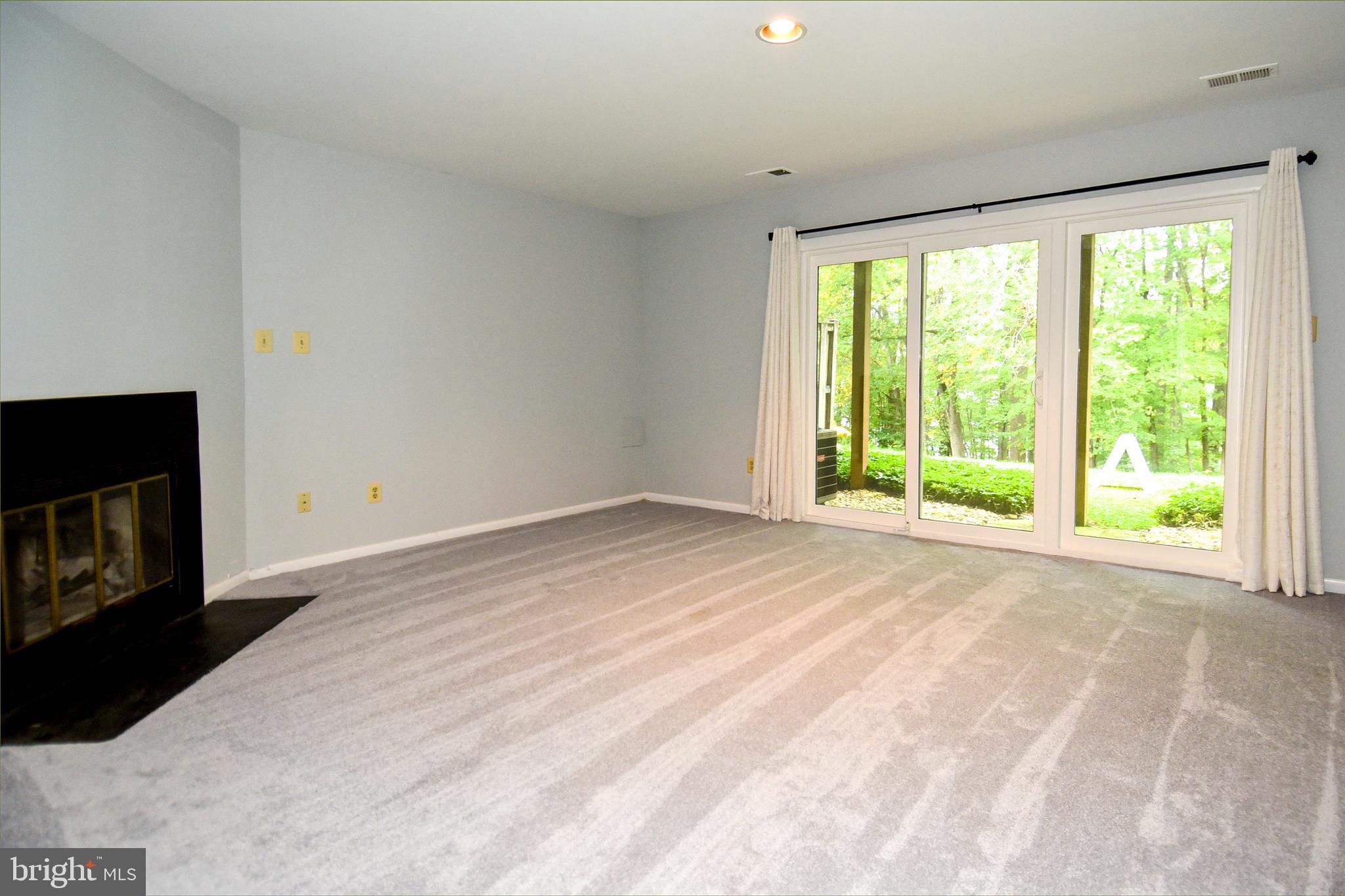 WILLOW COVE TOWNHOMES - Residential