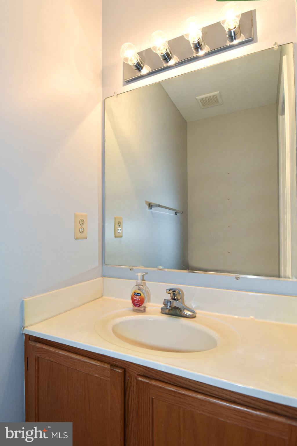 WILLOW COVE TOWNHOMES - Residential