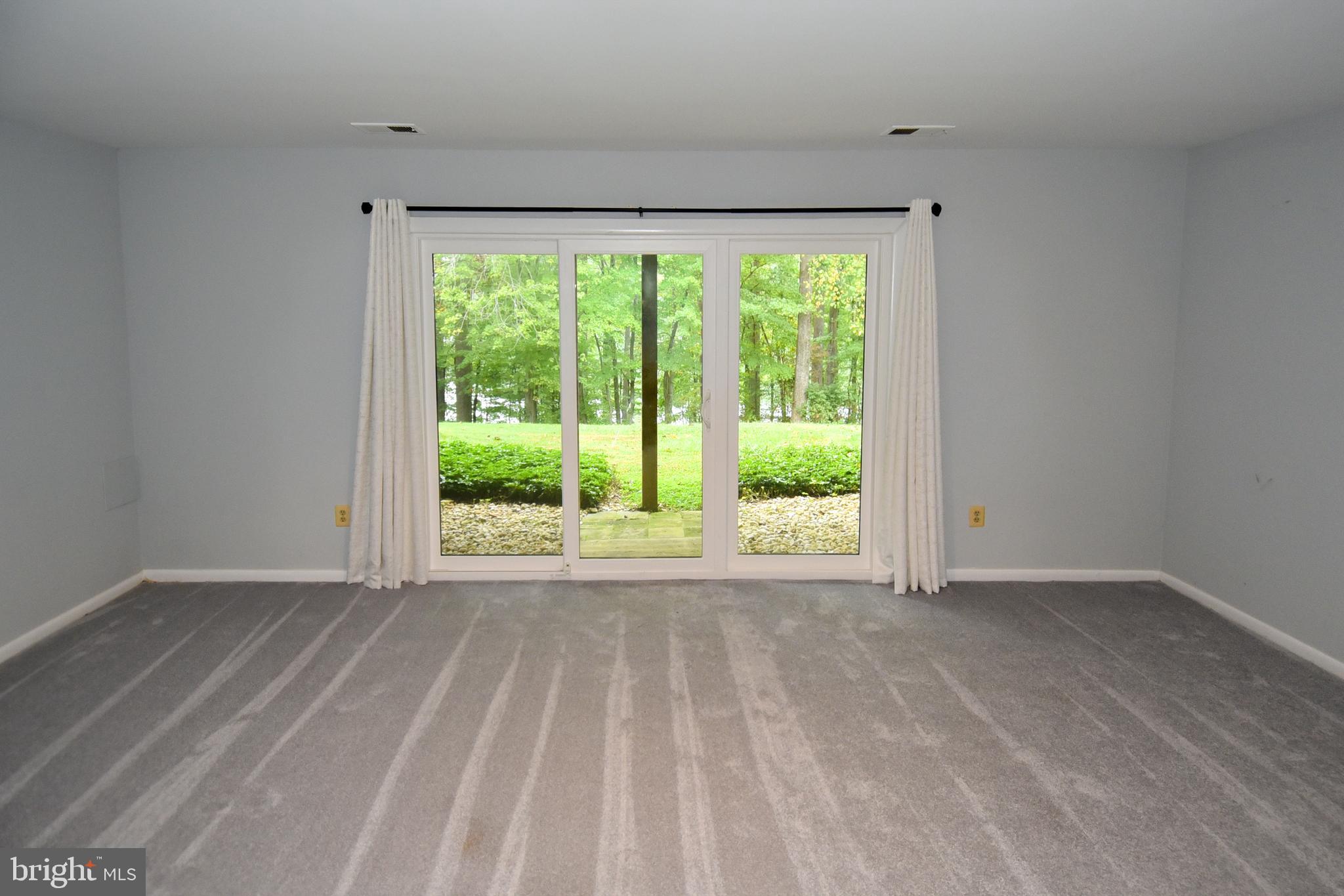 WILLOW COVE TOWNHOMES - Residential