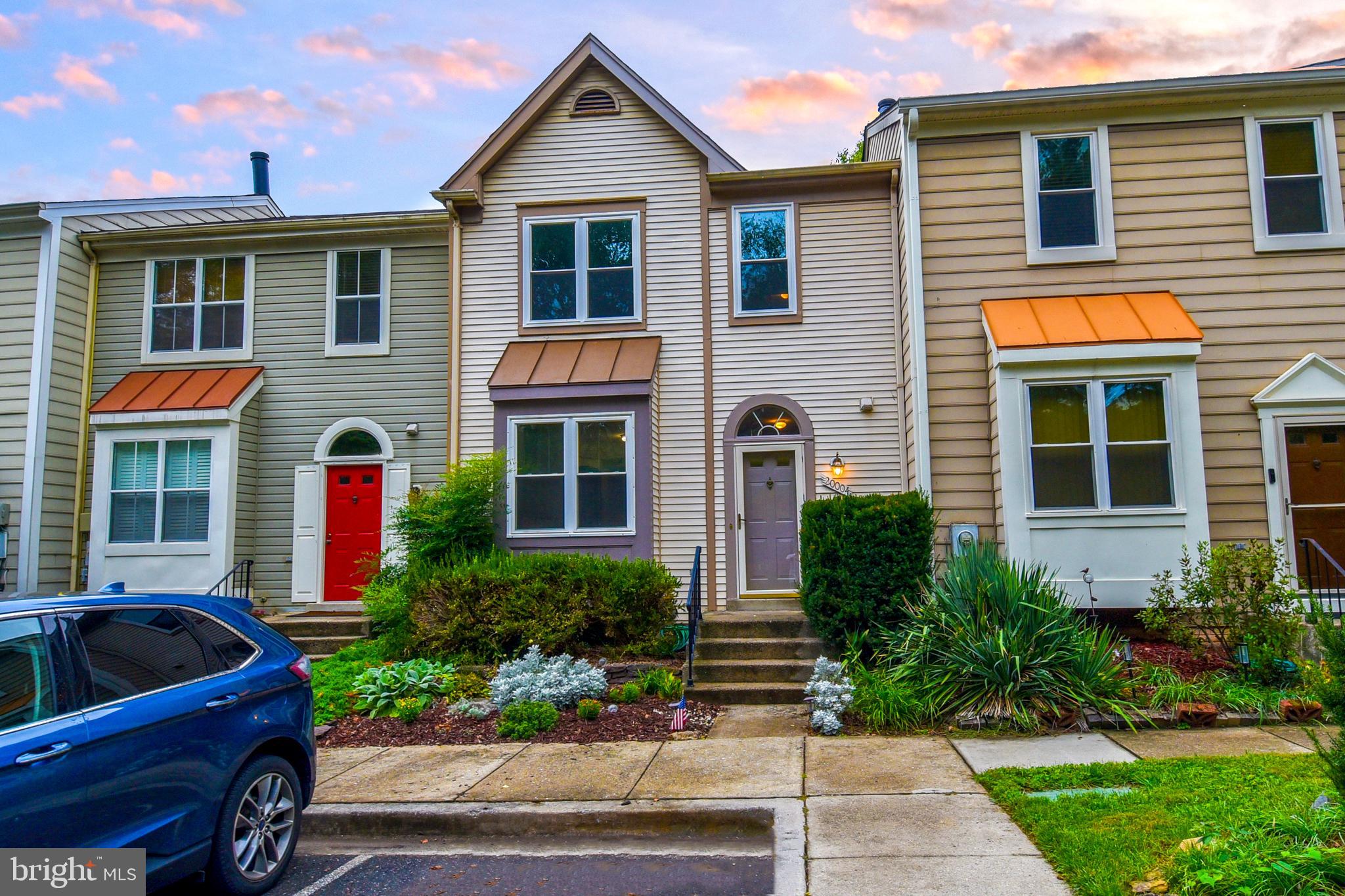 WILLOW COVE TOWNHOMES - Residential