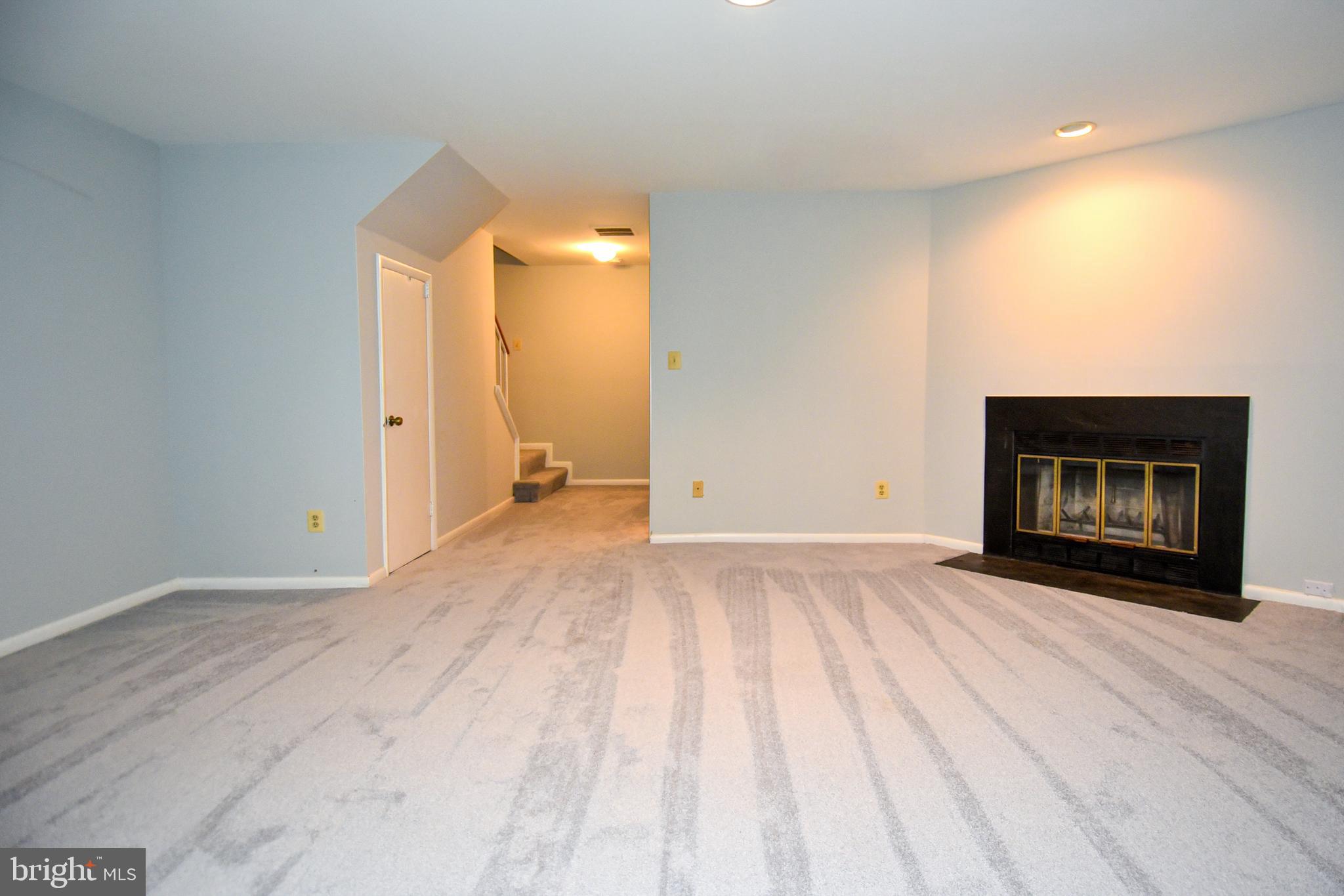 WILLOW COVE TOWNHOMES - Residential