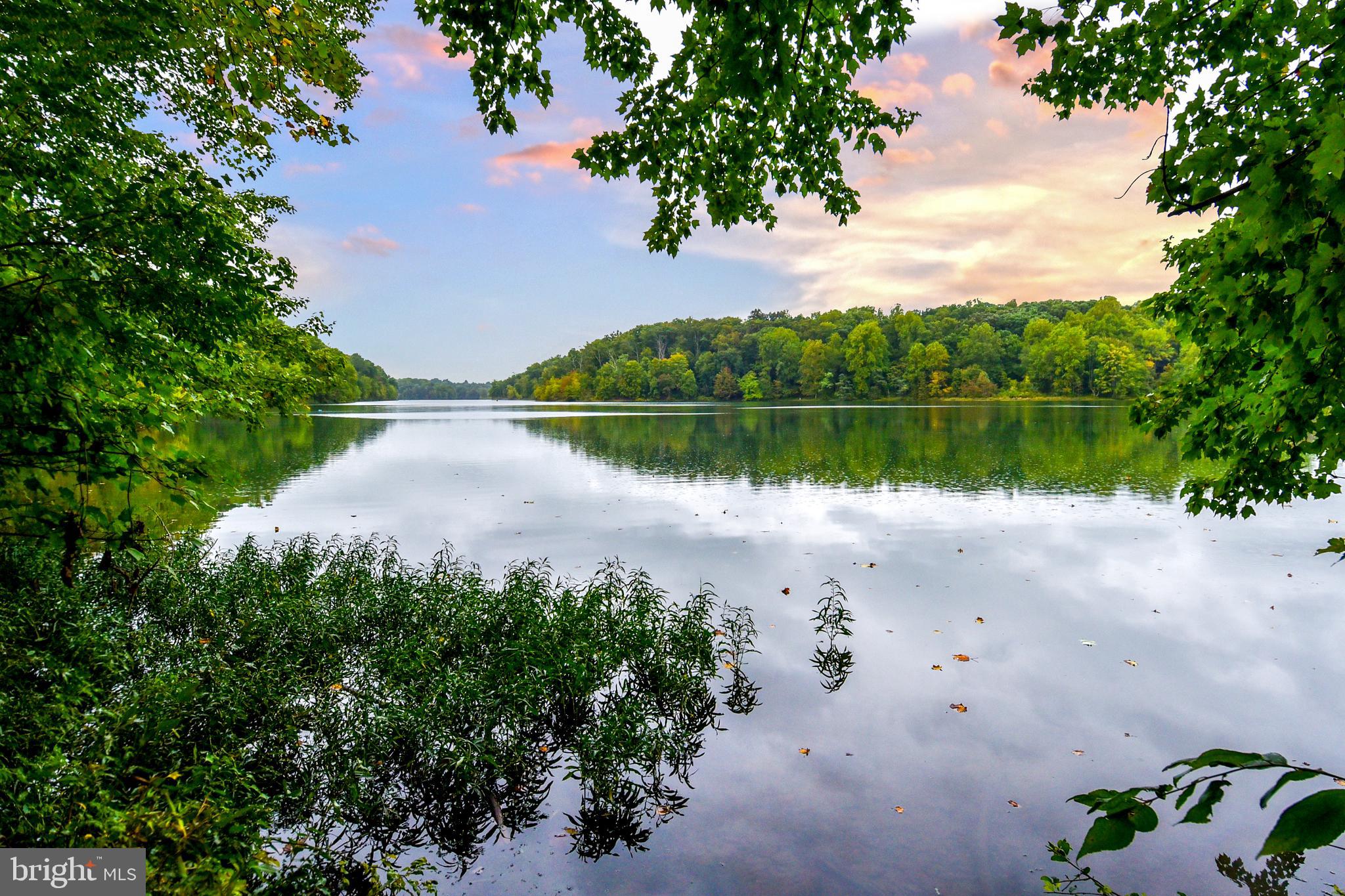 WILLOW COVE TOWNHOMES - Residential