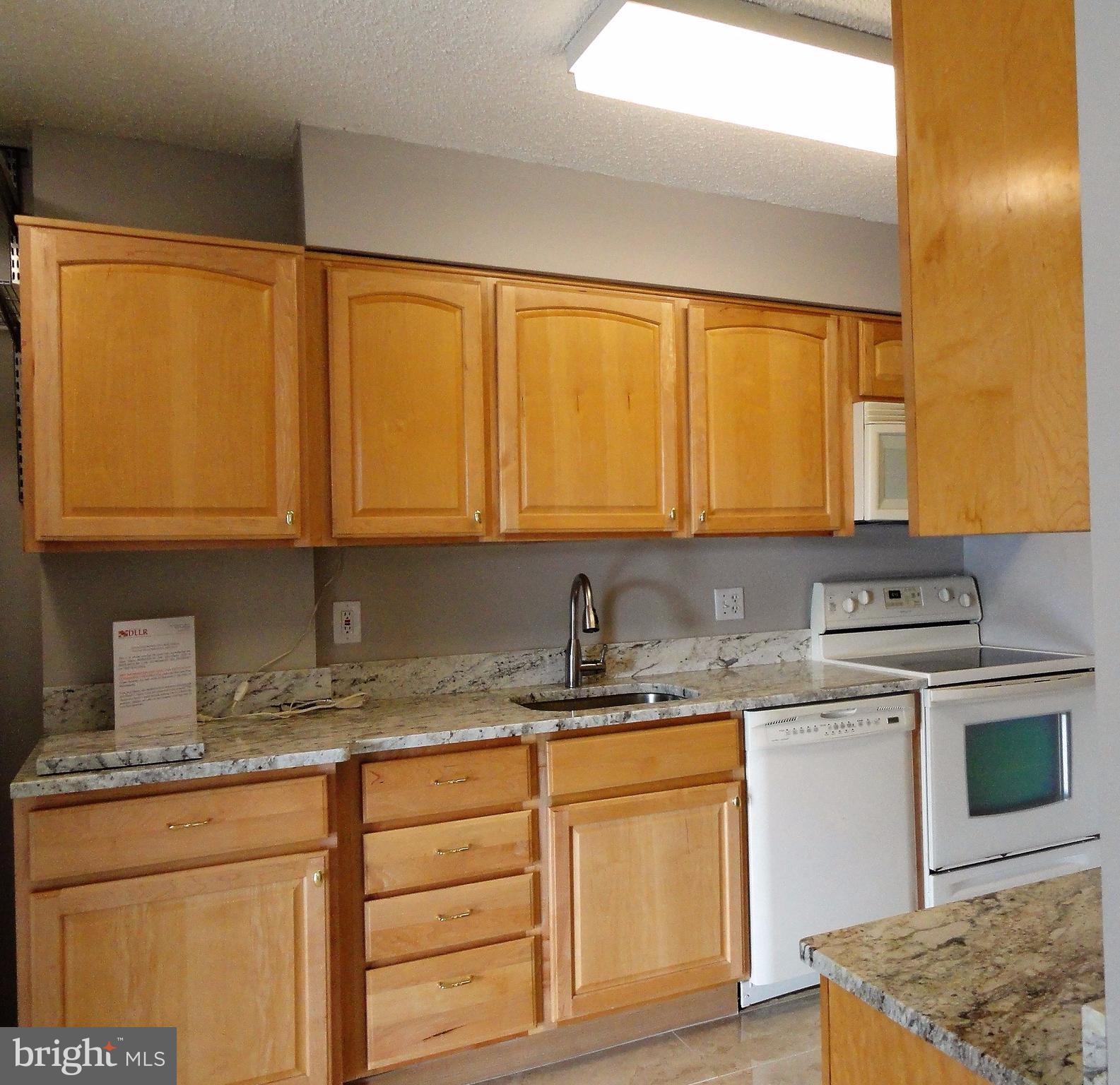 CHELSEA TOWERS - Residential