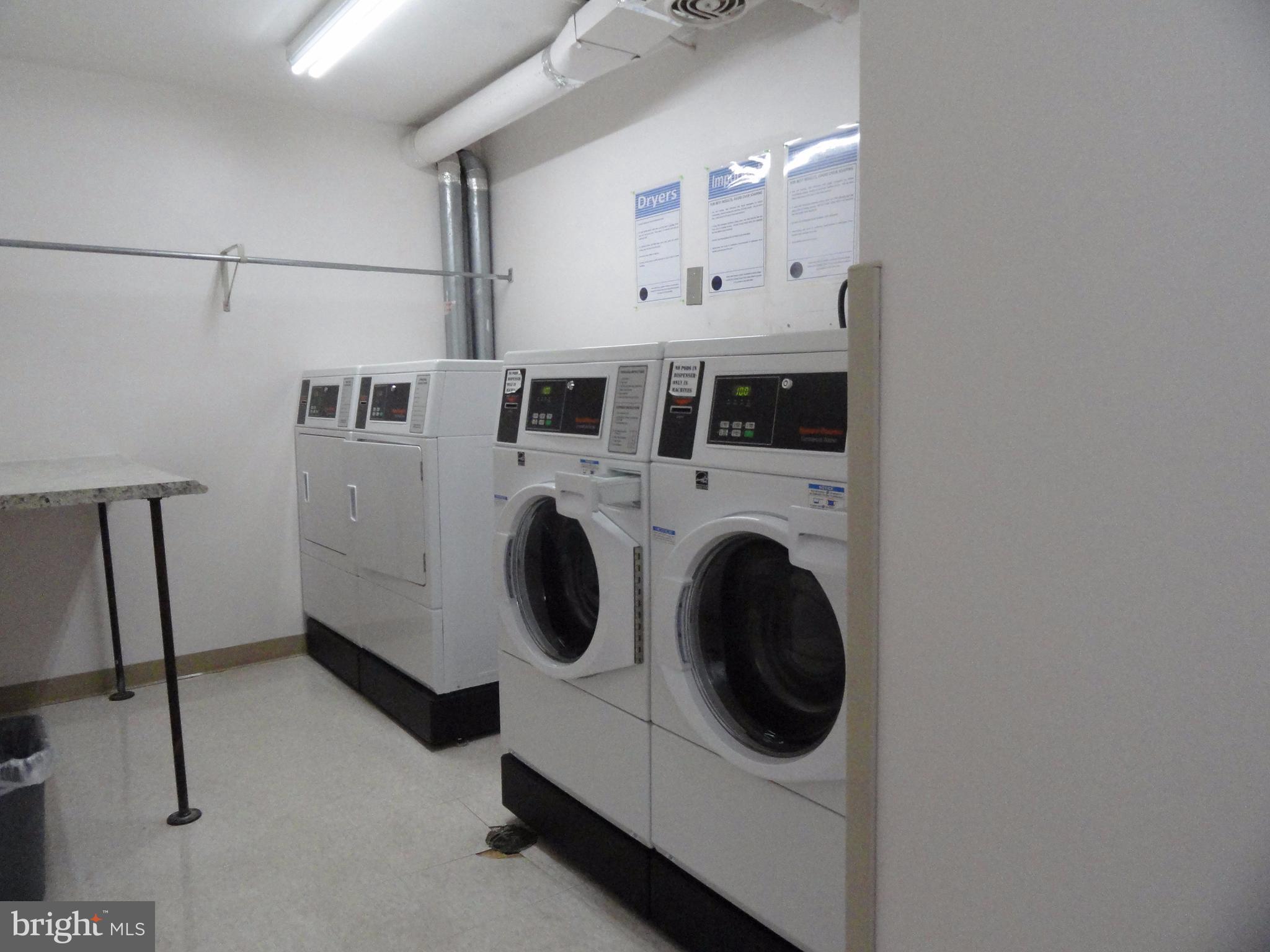 CHELSEA TOWERS - Residential