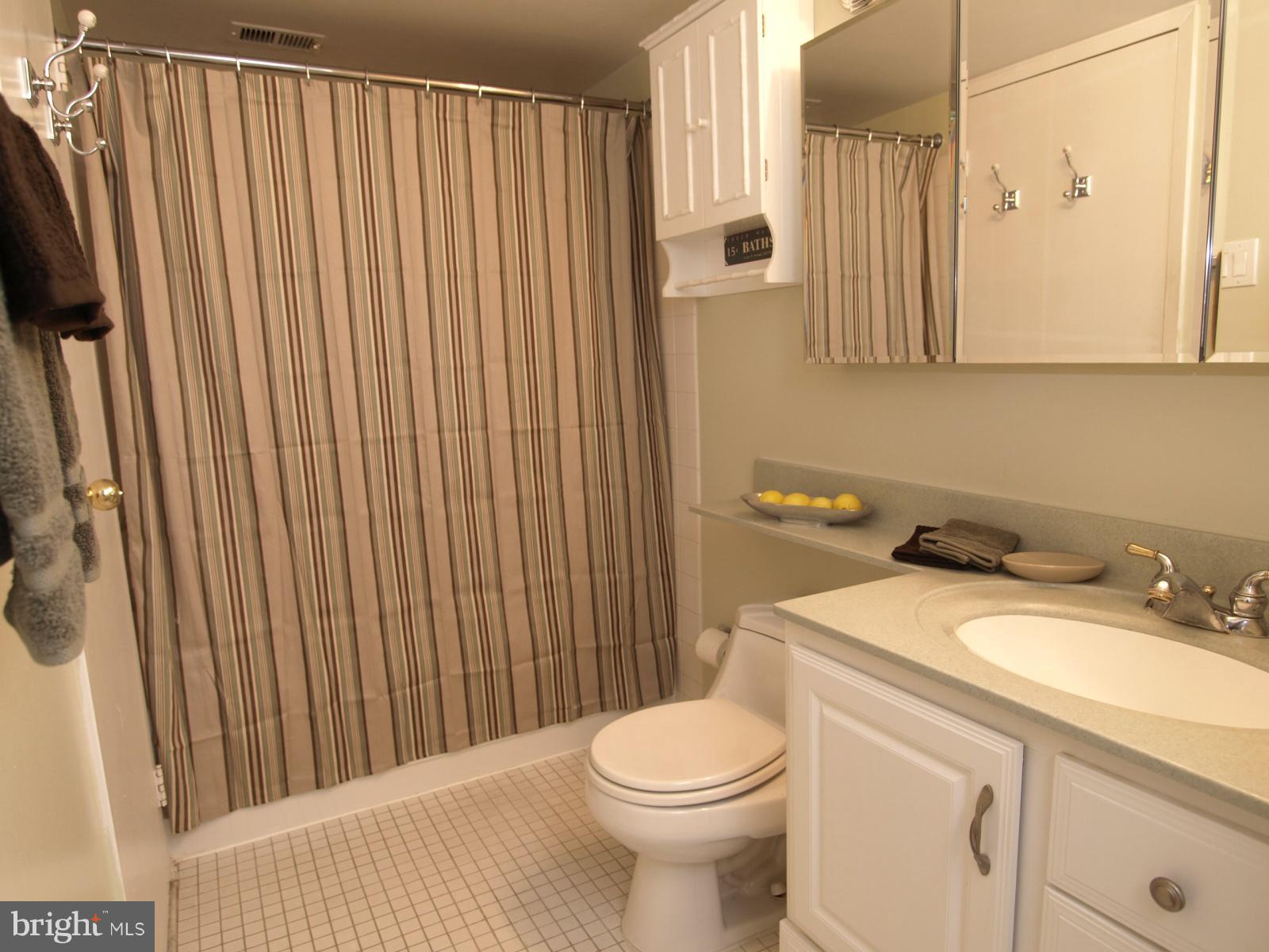 CHELSEA TOWERS - Residential