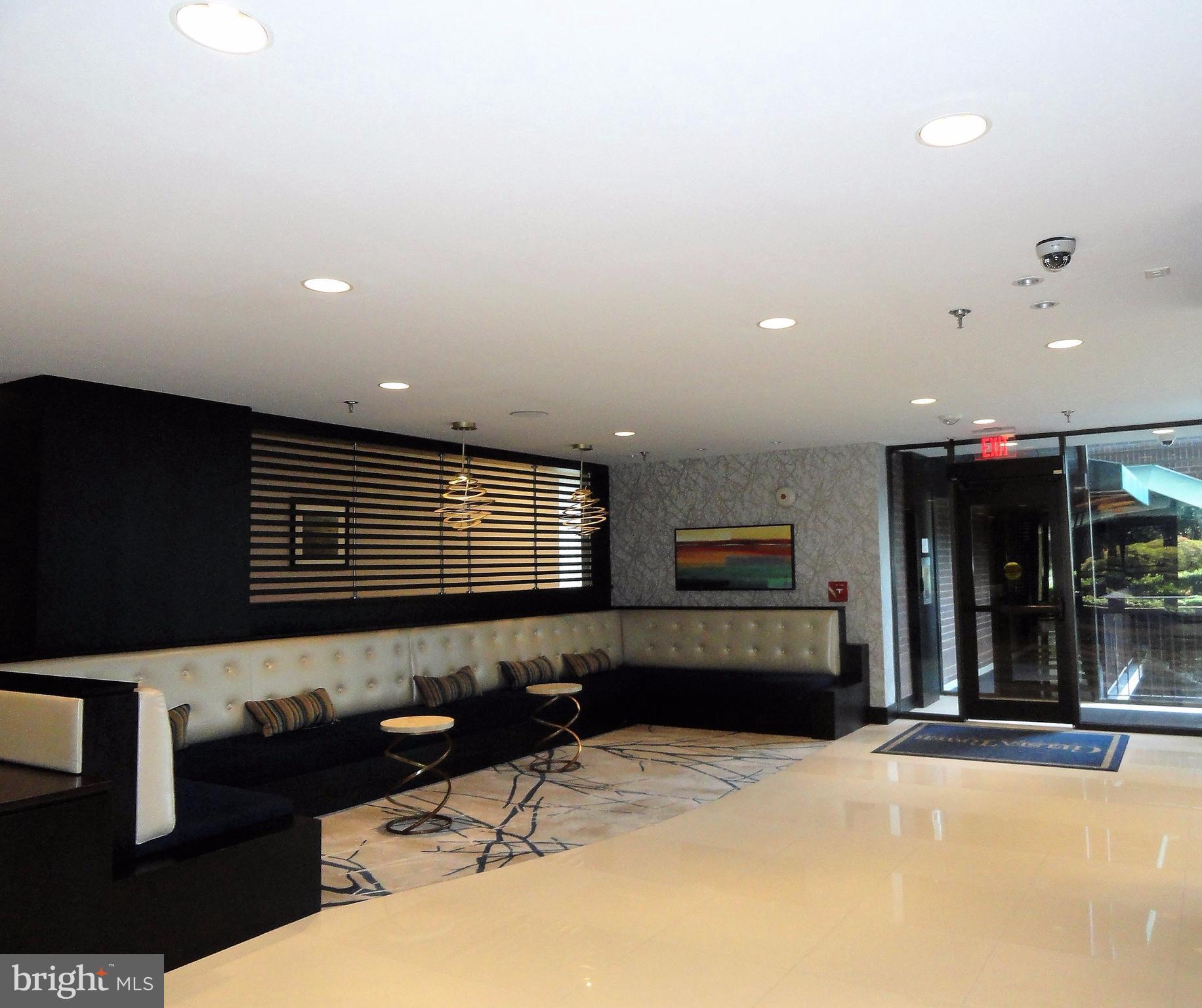 CHELSEA TOWERS - Residential