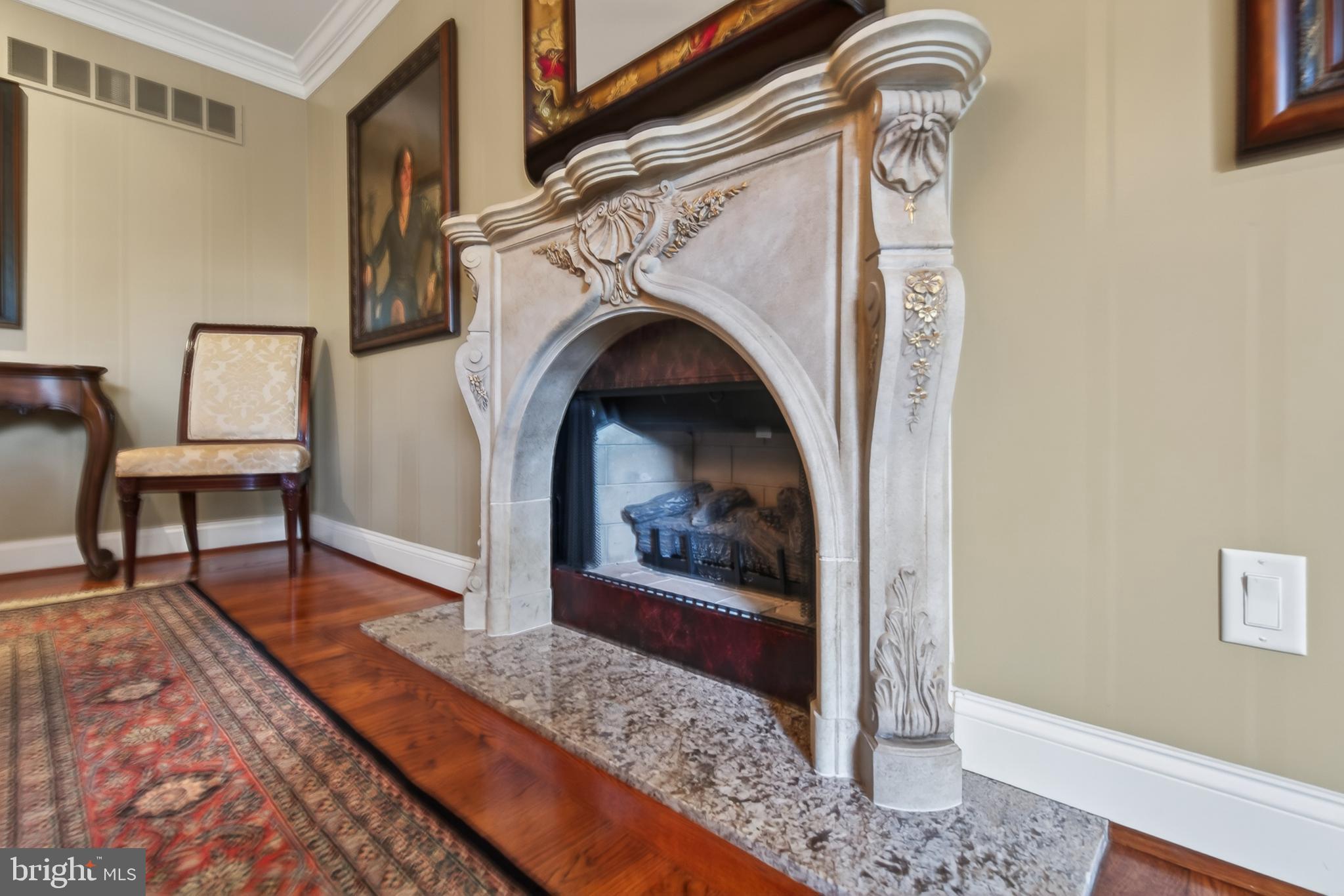 MOUNT BRADFORD FAR - Residential