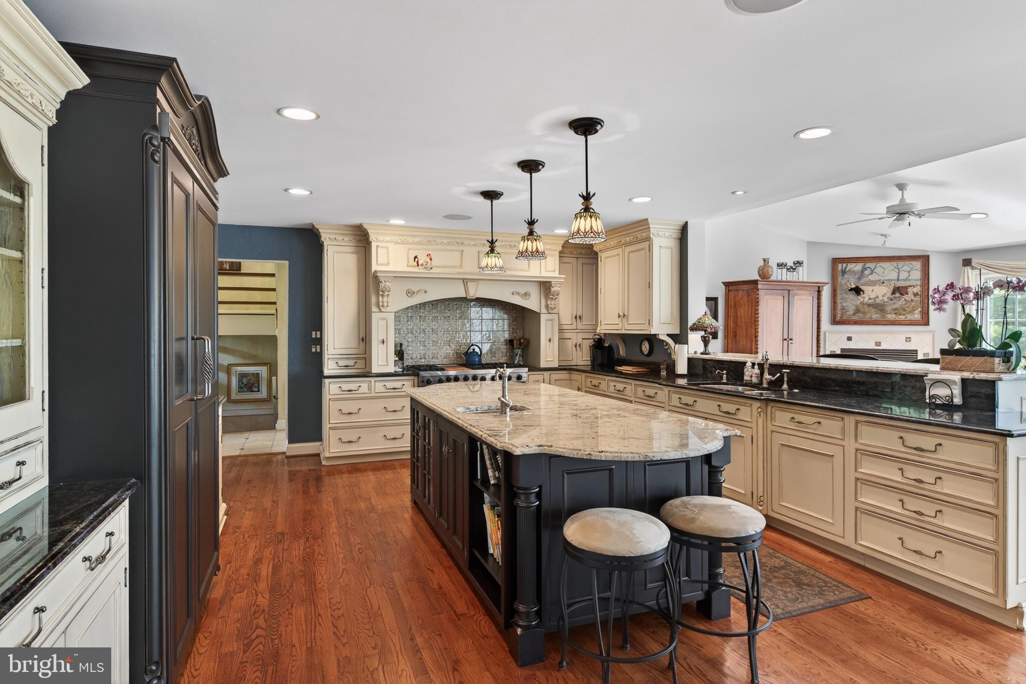 MOUNT BRADFORD FAR - Residential