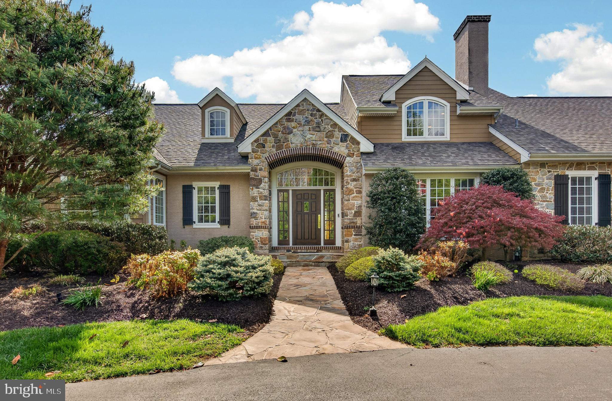 MOUNT BRADFORD FAR - Residential