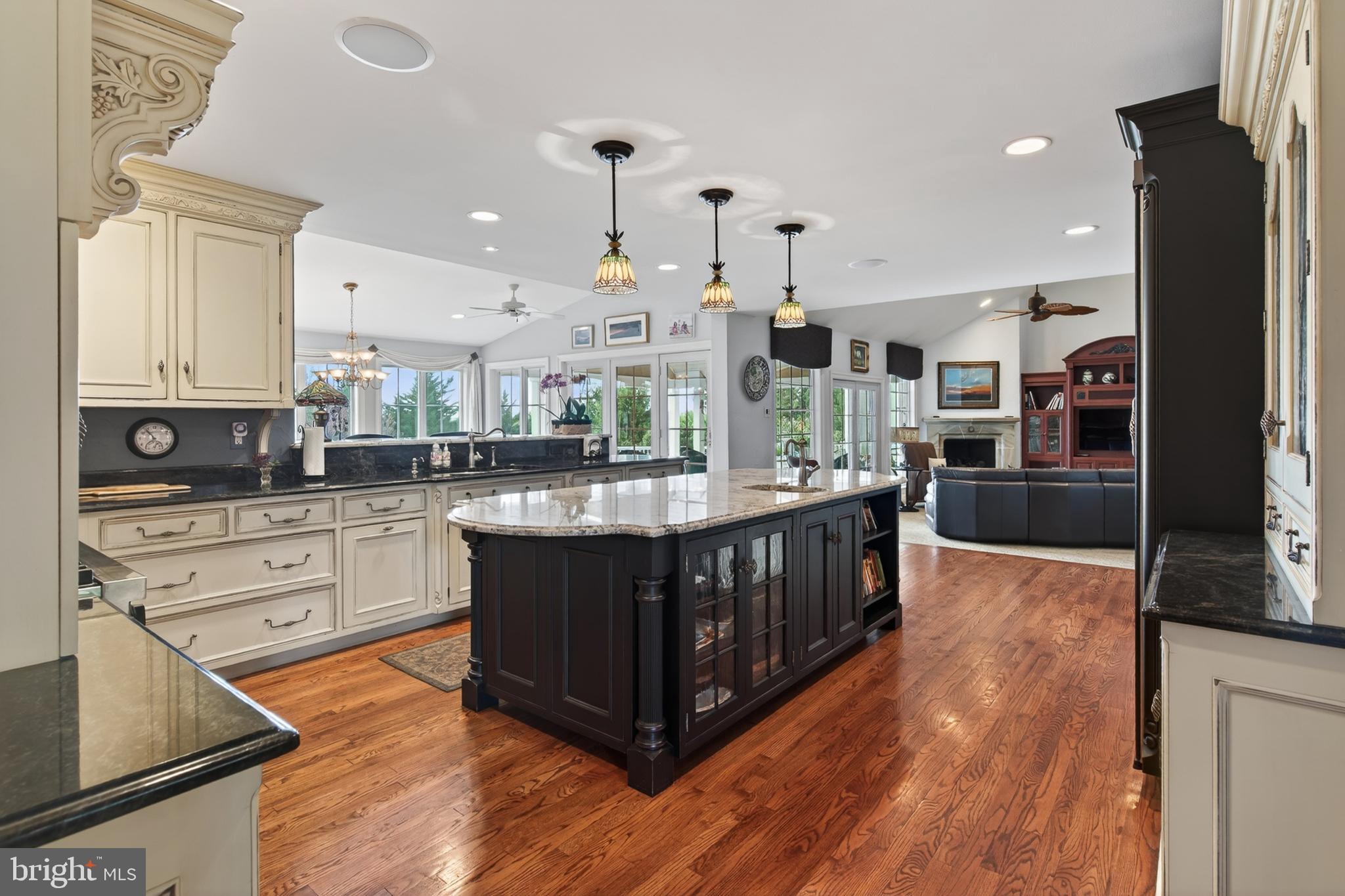 MOUNT BRADFORD FAR - Residential