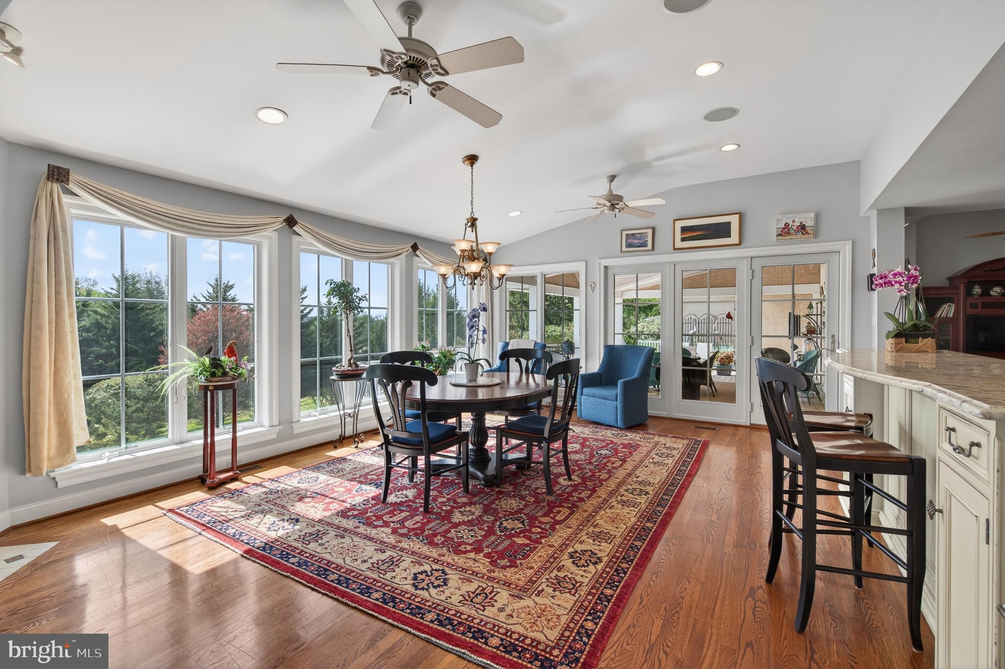 MOUNT BRADFORD FAR - Residential