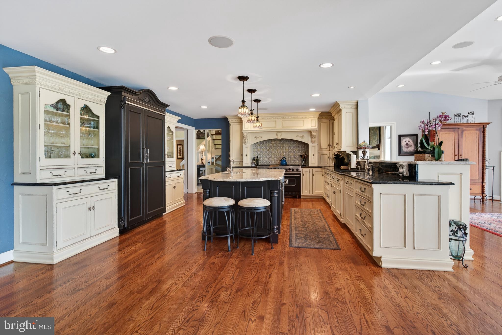 MOUNT BRADFORD FAR - Residential