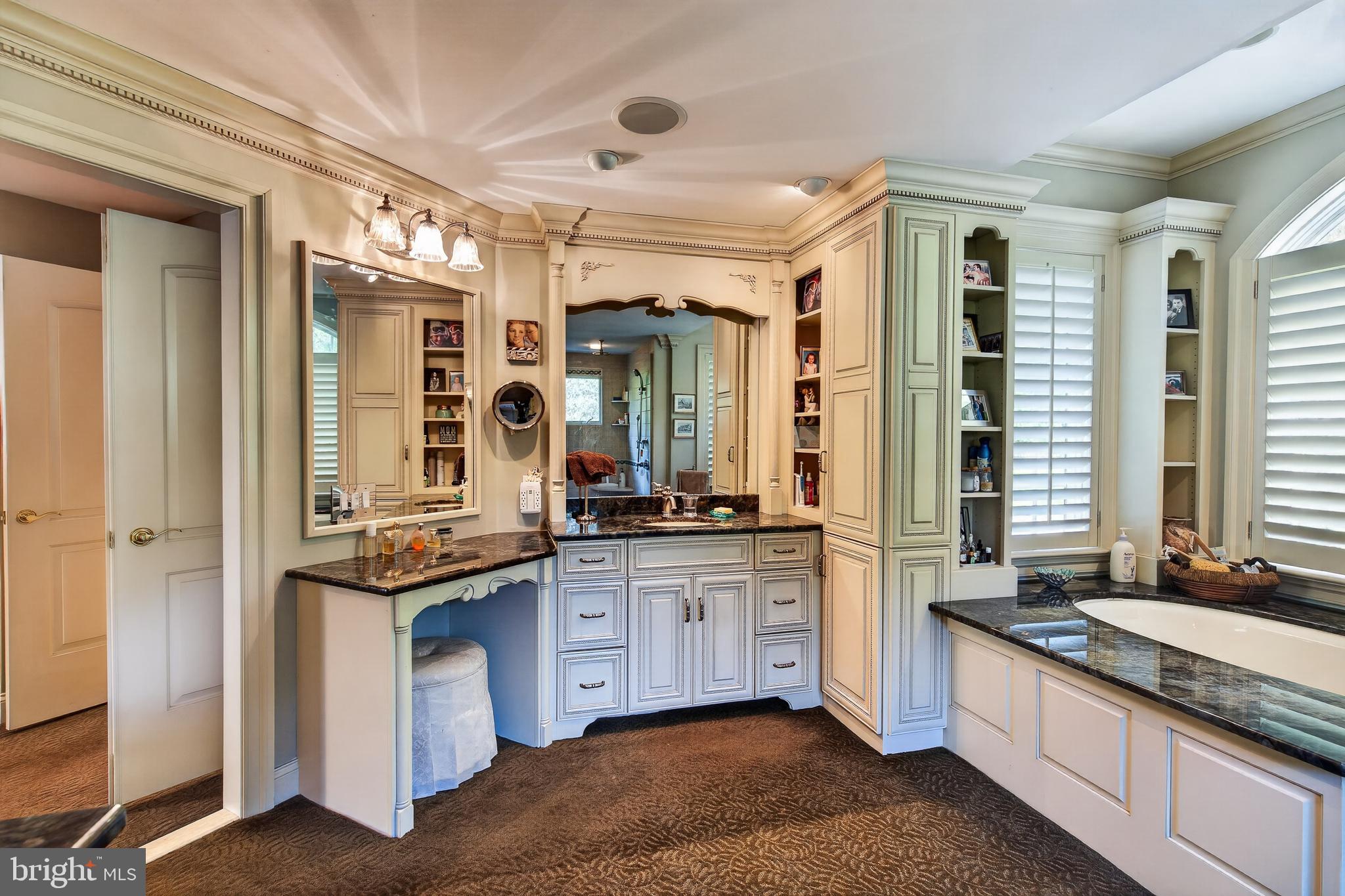 MOUNT BRADFORD FAR - Residential