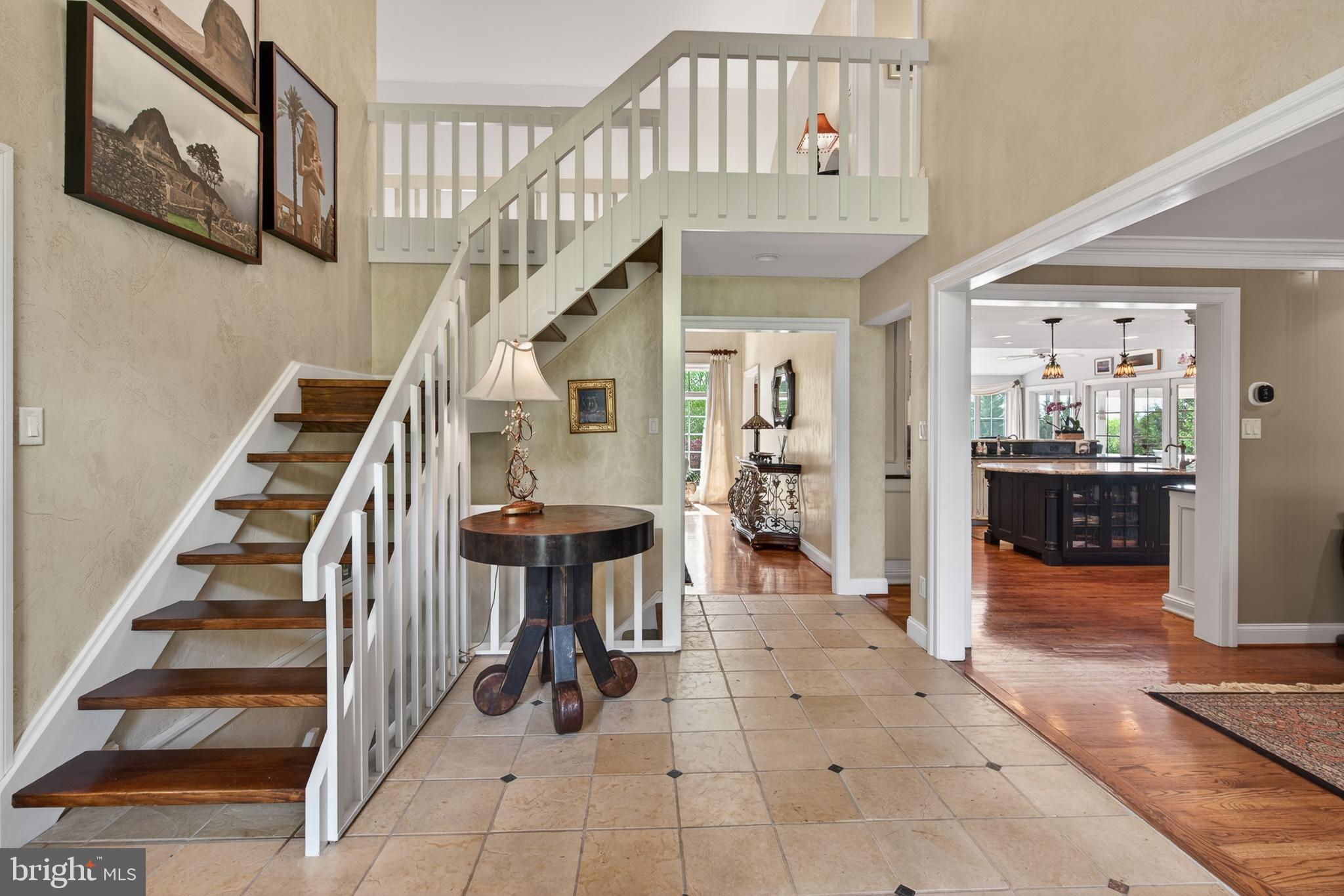 MOUNT BRADFORD FAR - Residential