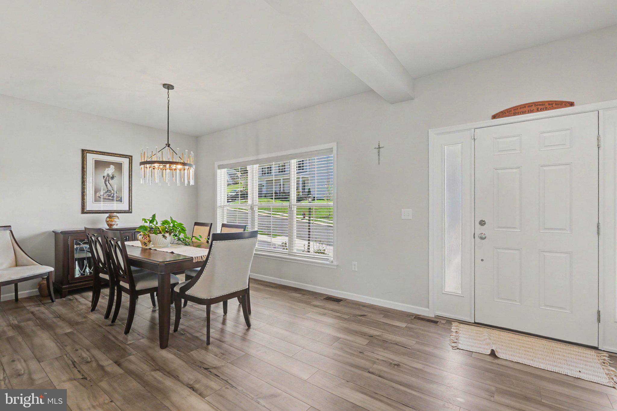 160 RED MAPLE DRIVE