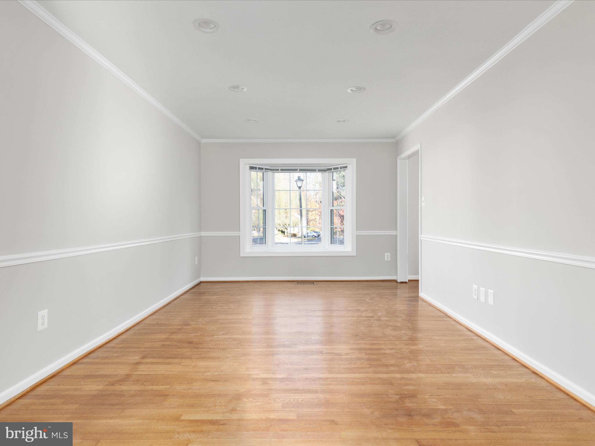 LAKE BRADDOCK - Residential