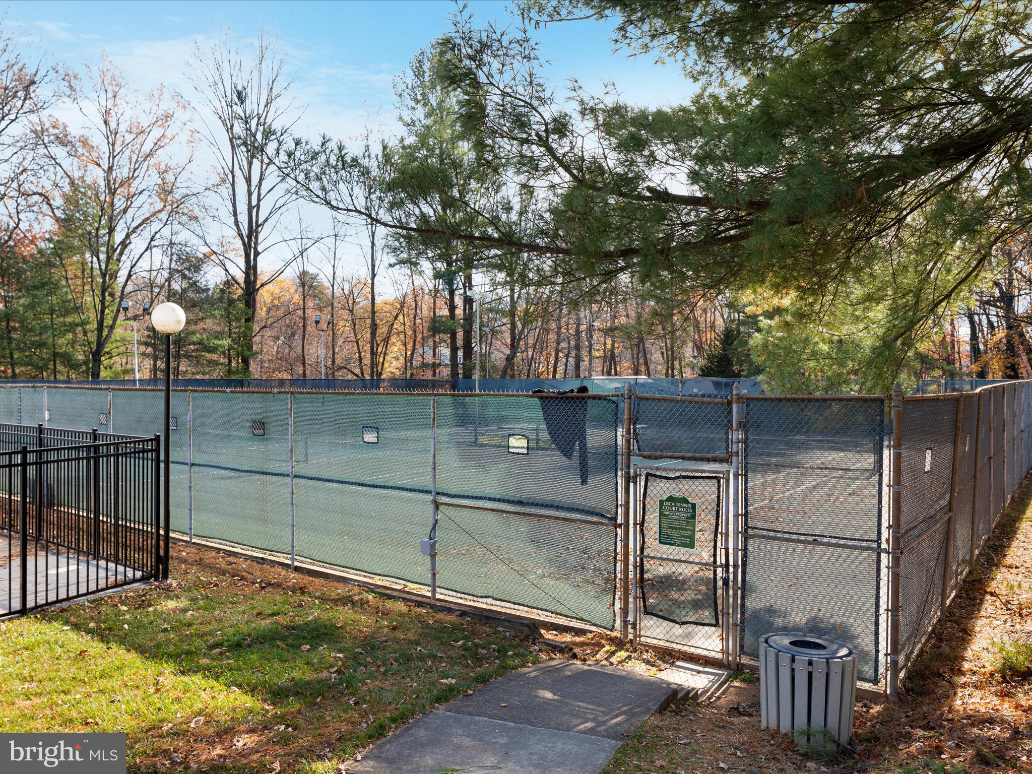 LAKE BRADDOCK - Residential