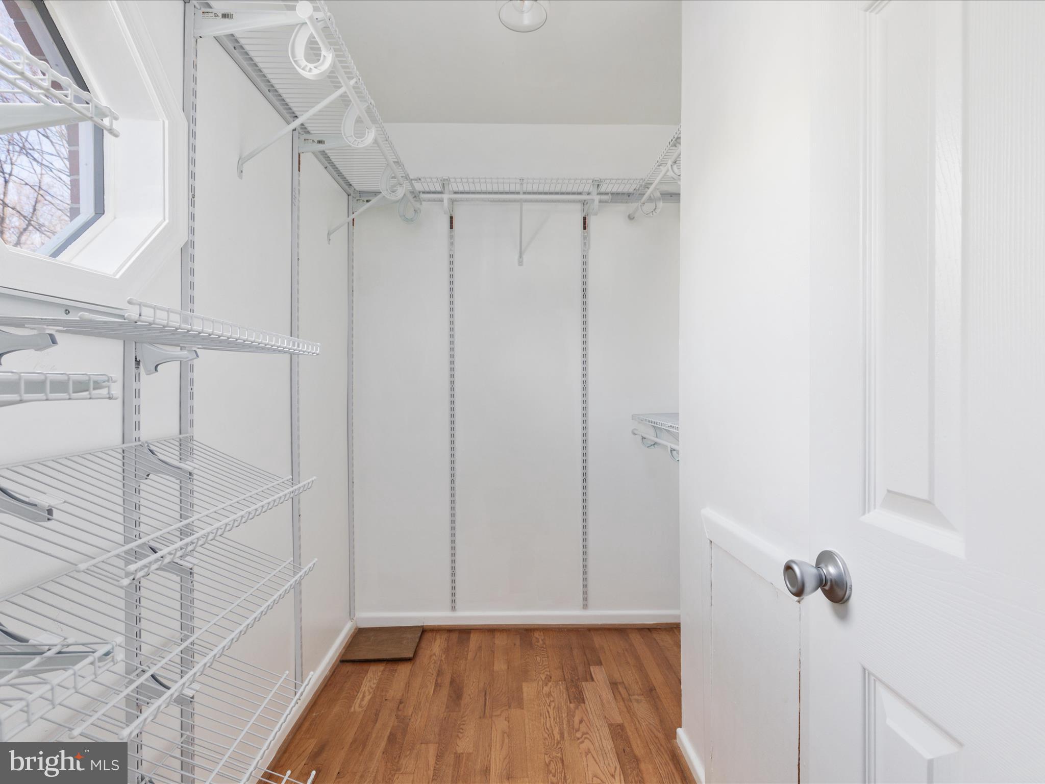 LAKE BRADDOCK - Residential