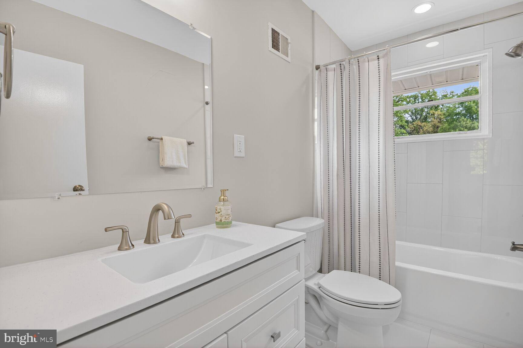 BETHESDA OVERLOOK - Residential