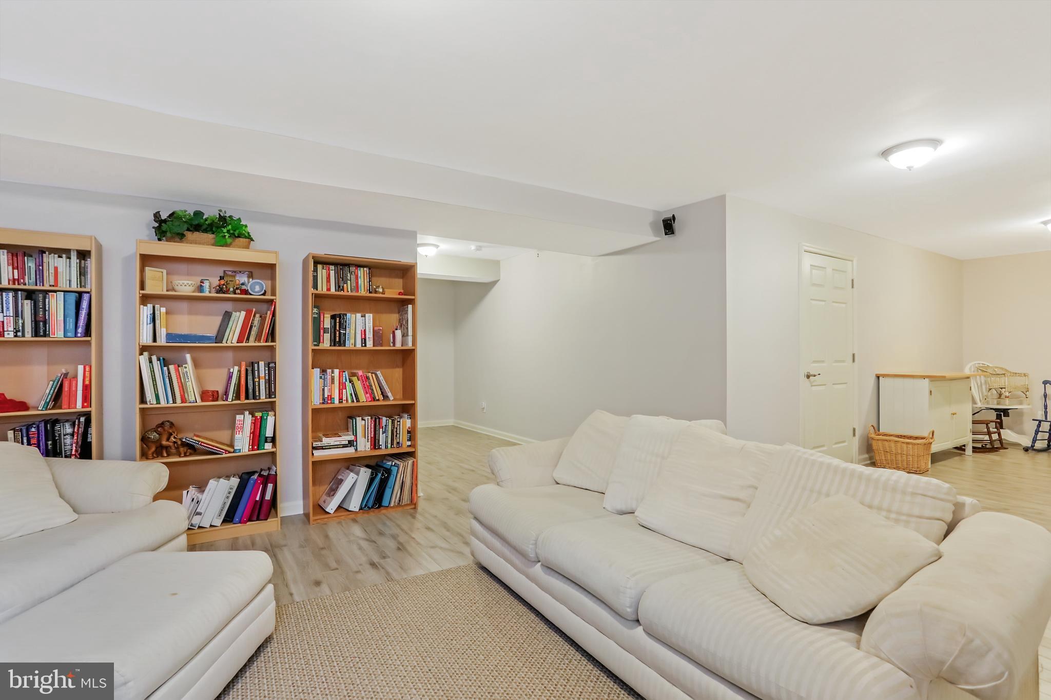 DEMORY FARM - Residential