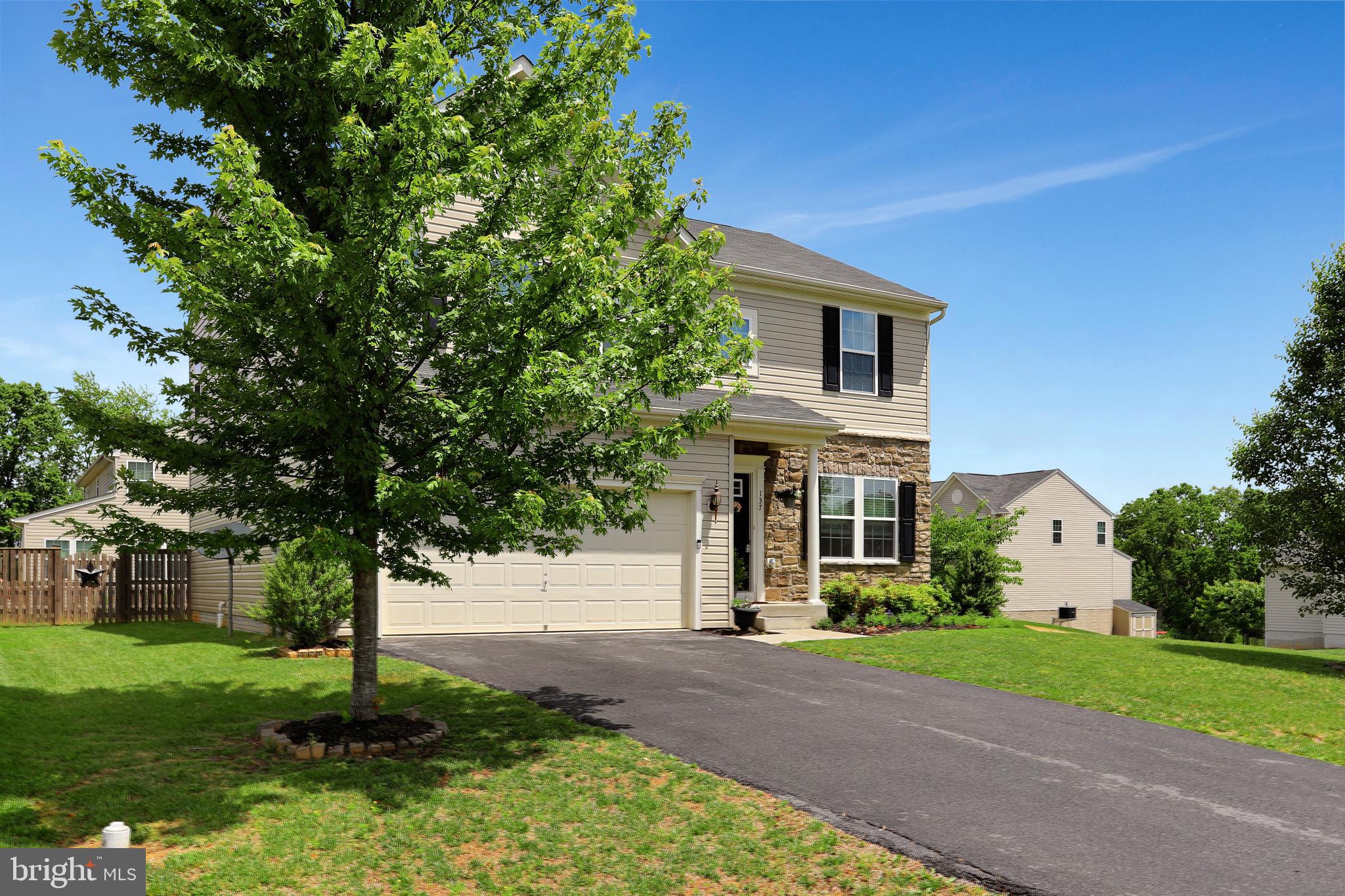 DEMORY FARM - Residential