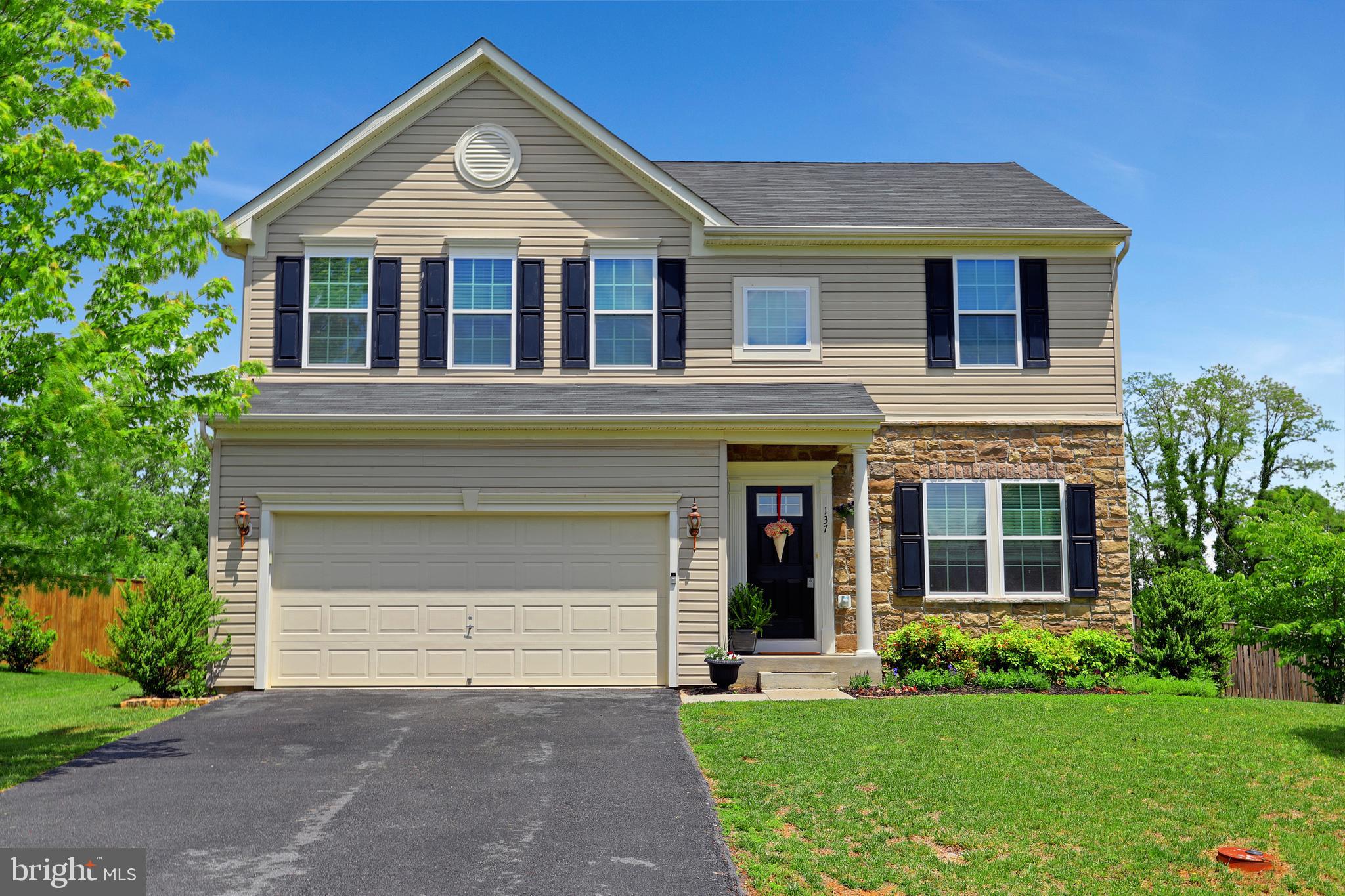 DEMORY FARM - Residential