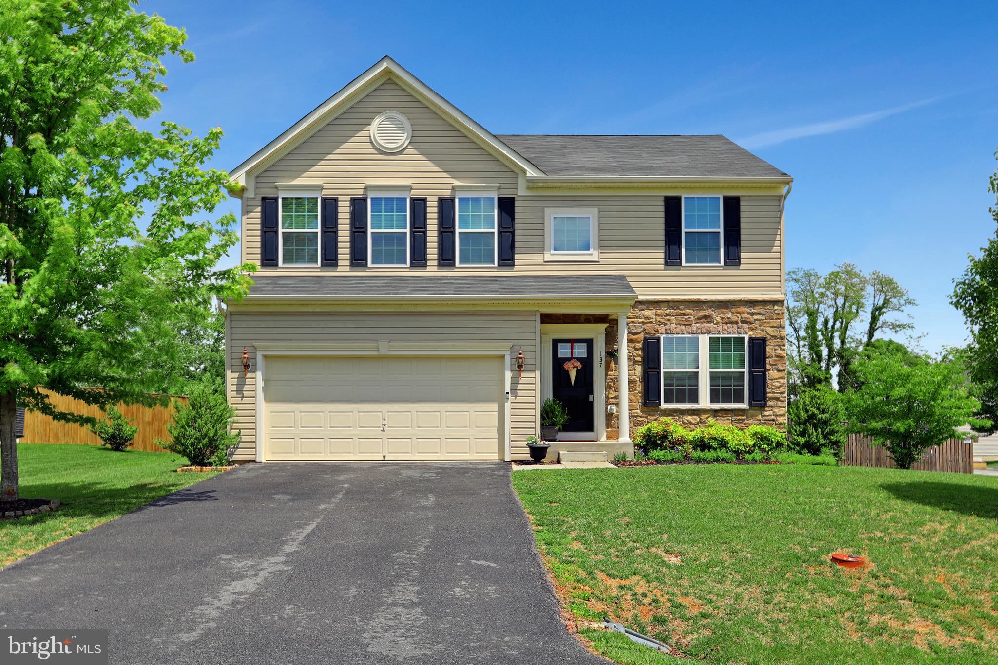 DEMORY FARM - Residential