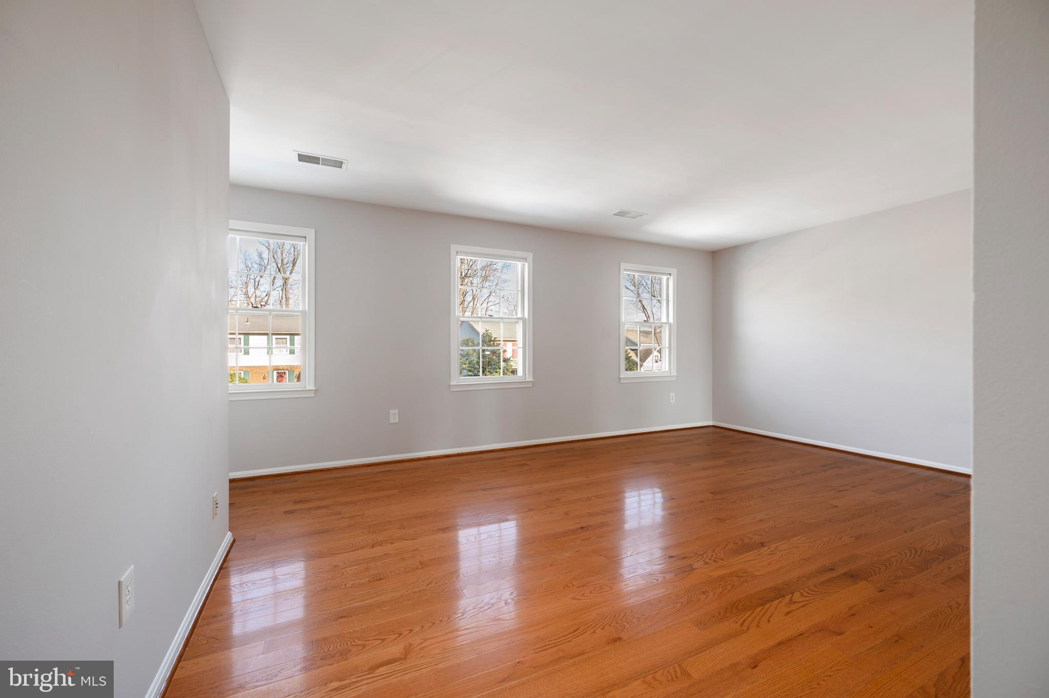 MIDDLERIDGE - Residential Lease