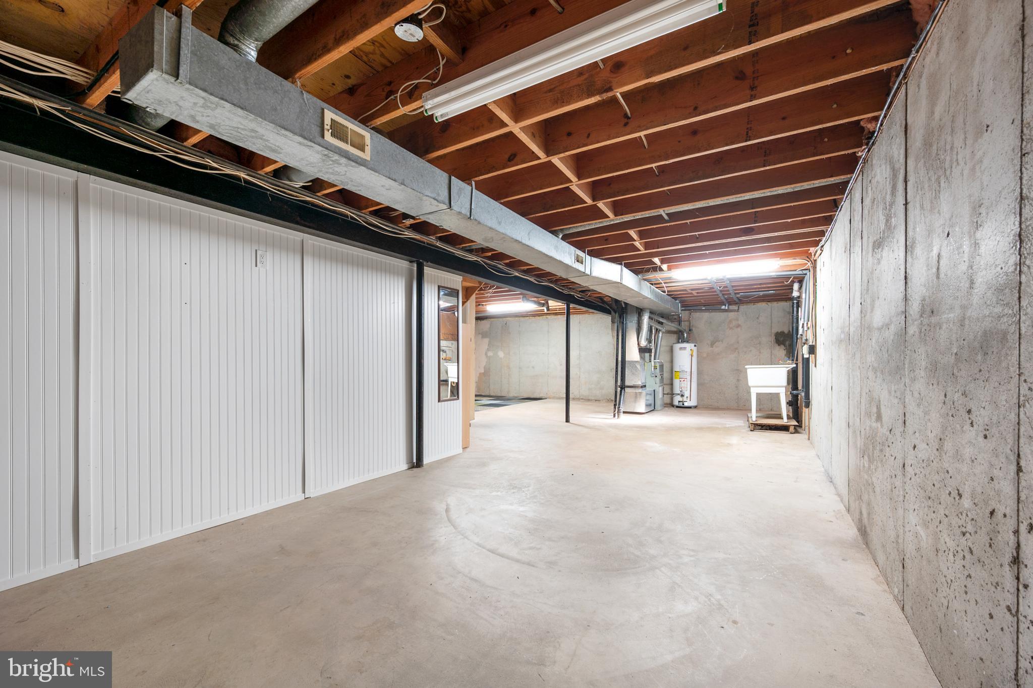 MIDDLERIDGE - Residential Lease