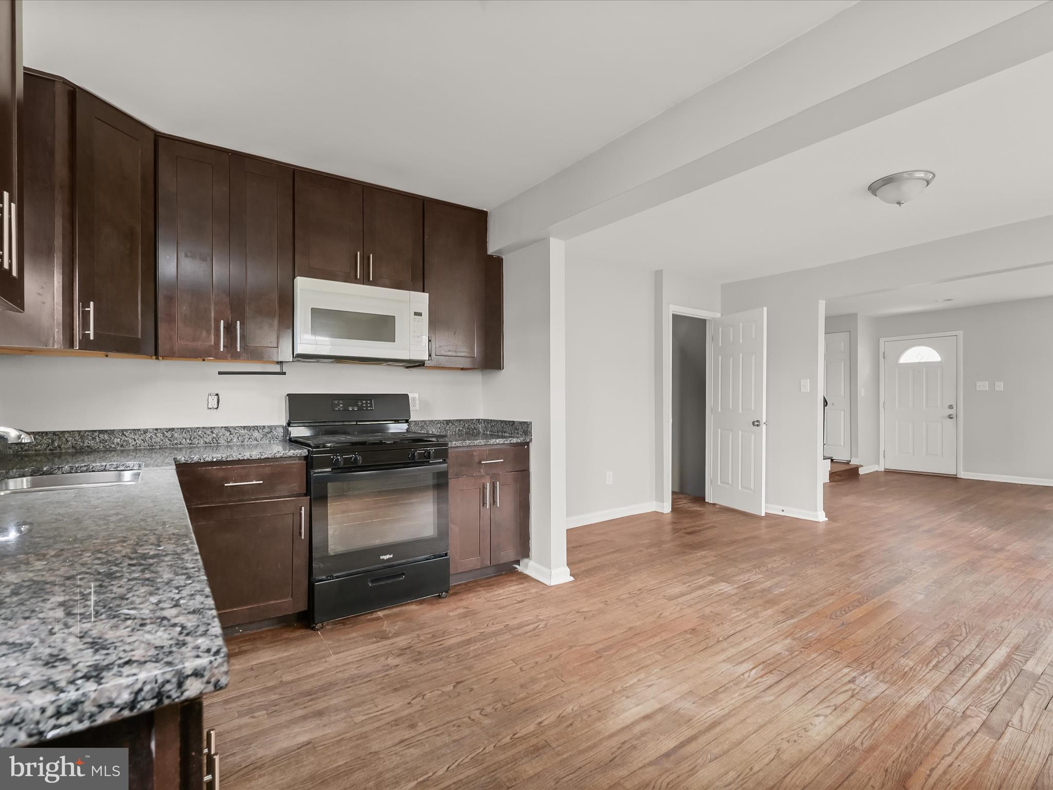 HOLLAND HILL - Residential