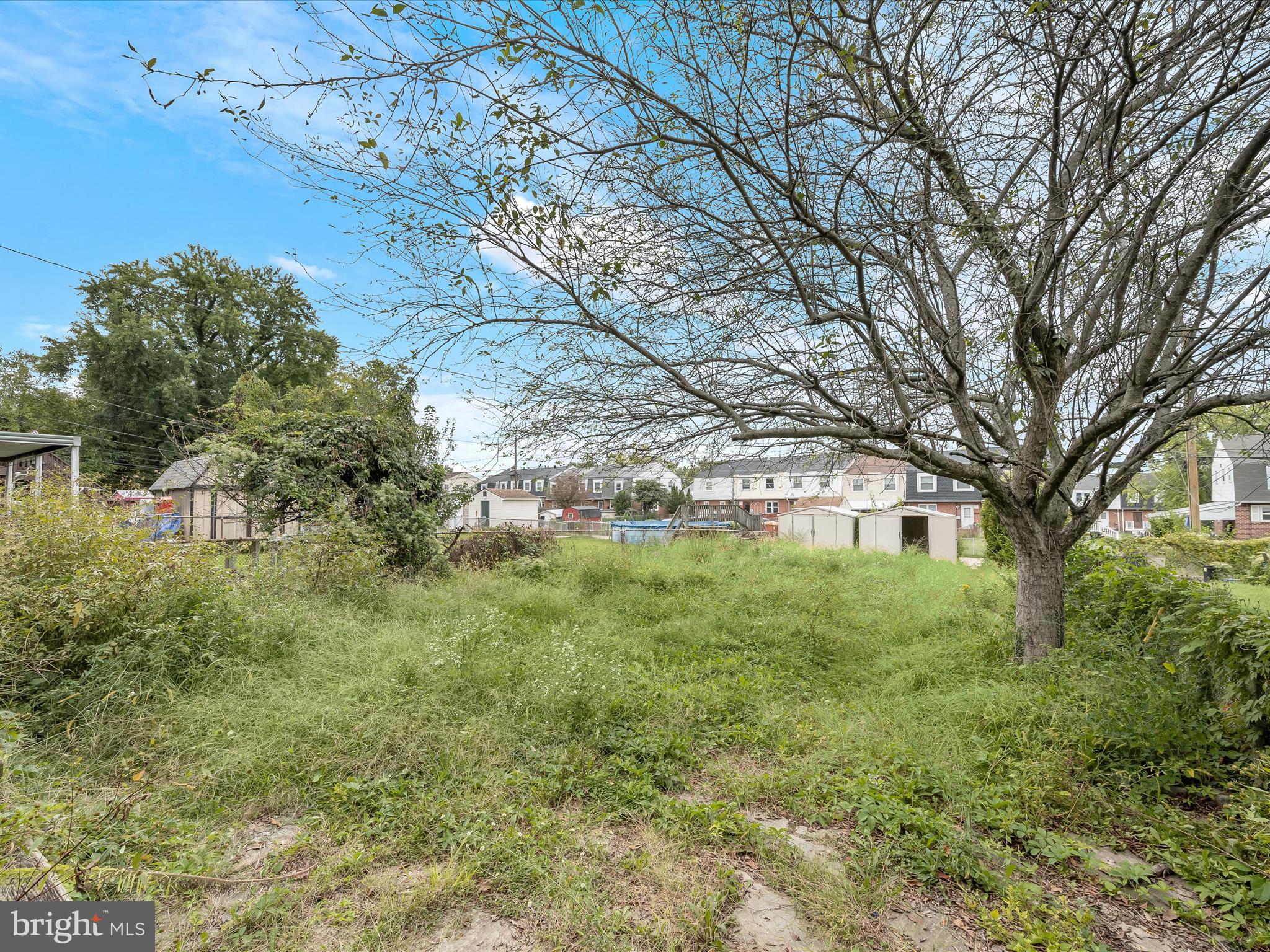HOLLAND HILL - Residential
