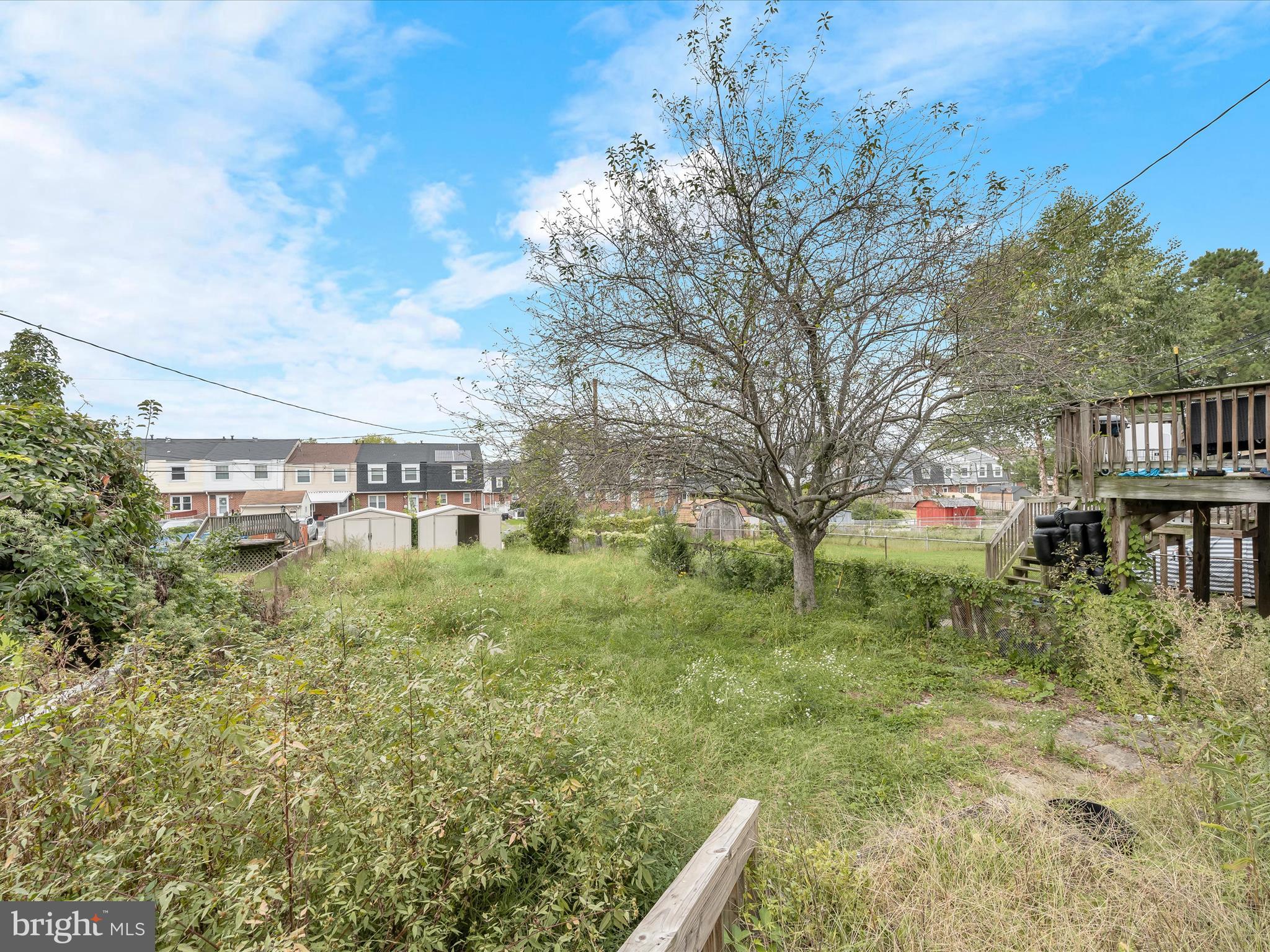 HOLLAND HILL - Residential