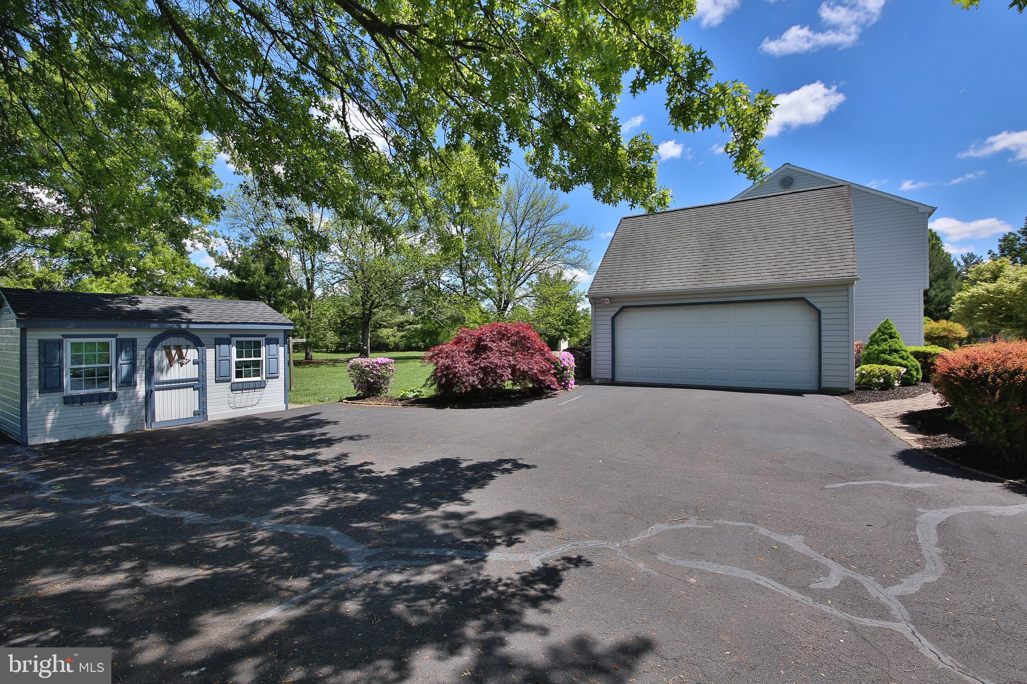 5823 BELMONT MANOR DRIVE