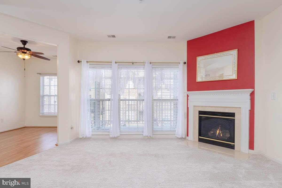 HEARTHSTONE AT VILLAGE SQUARE - Residential