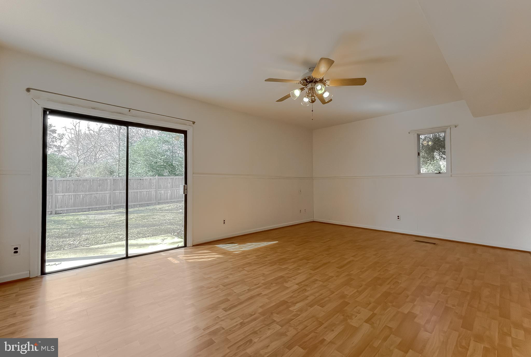 BRETON BAY - Residential