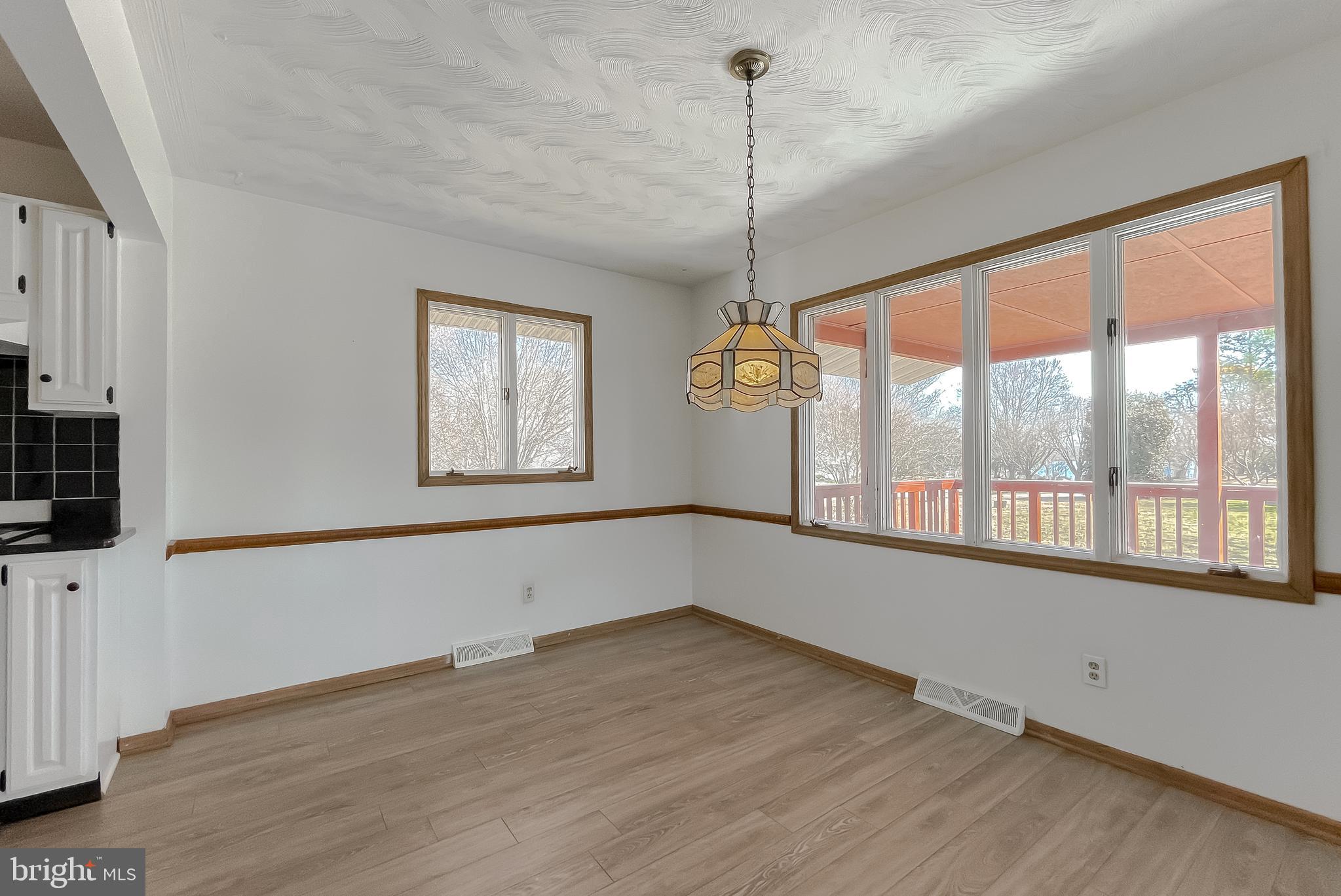 BRETON BAY - Residential