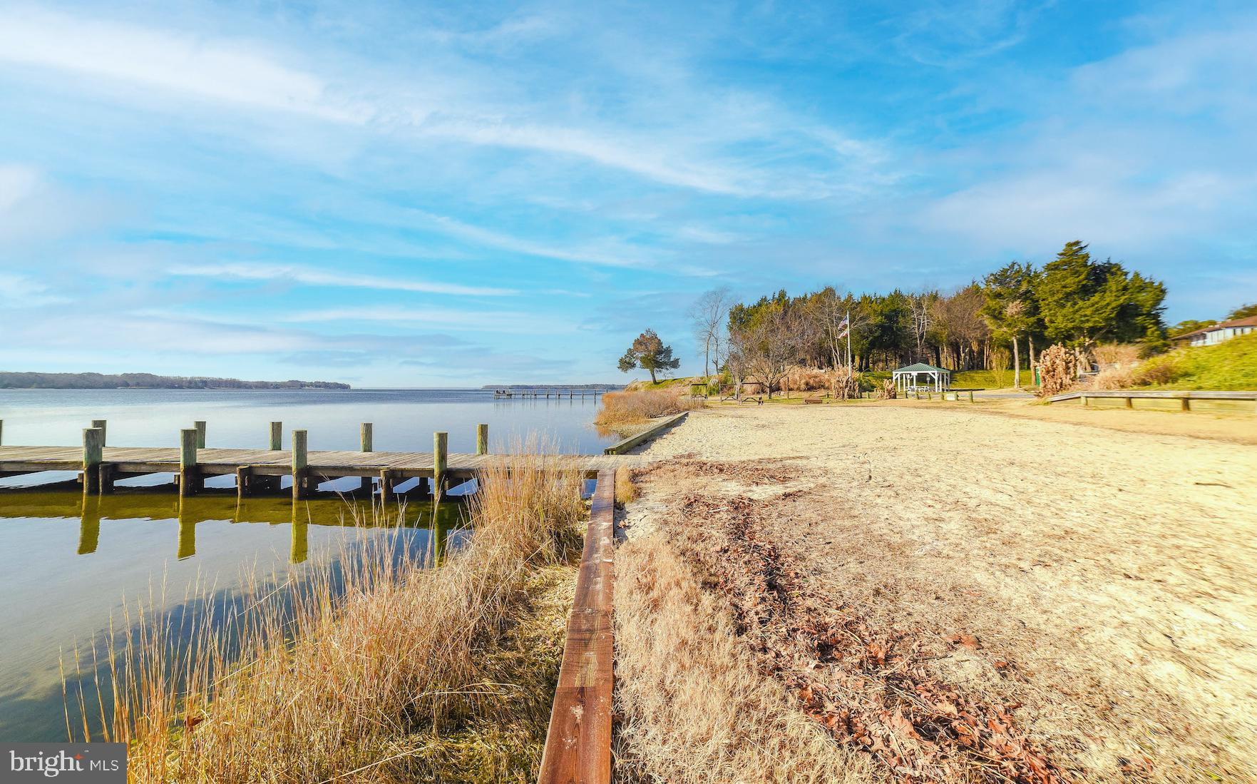 BRETON BAY - Residential