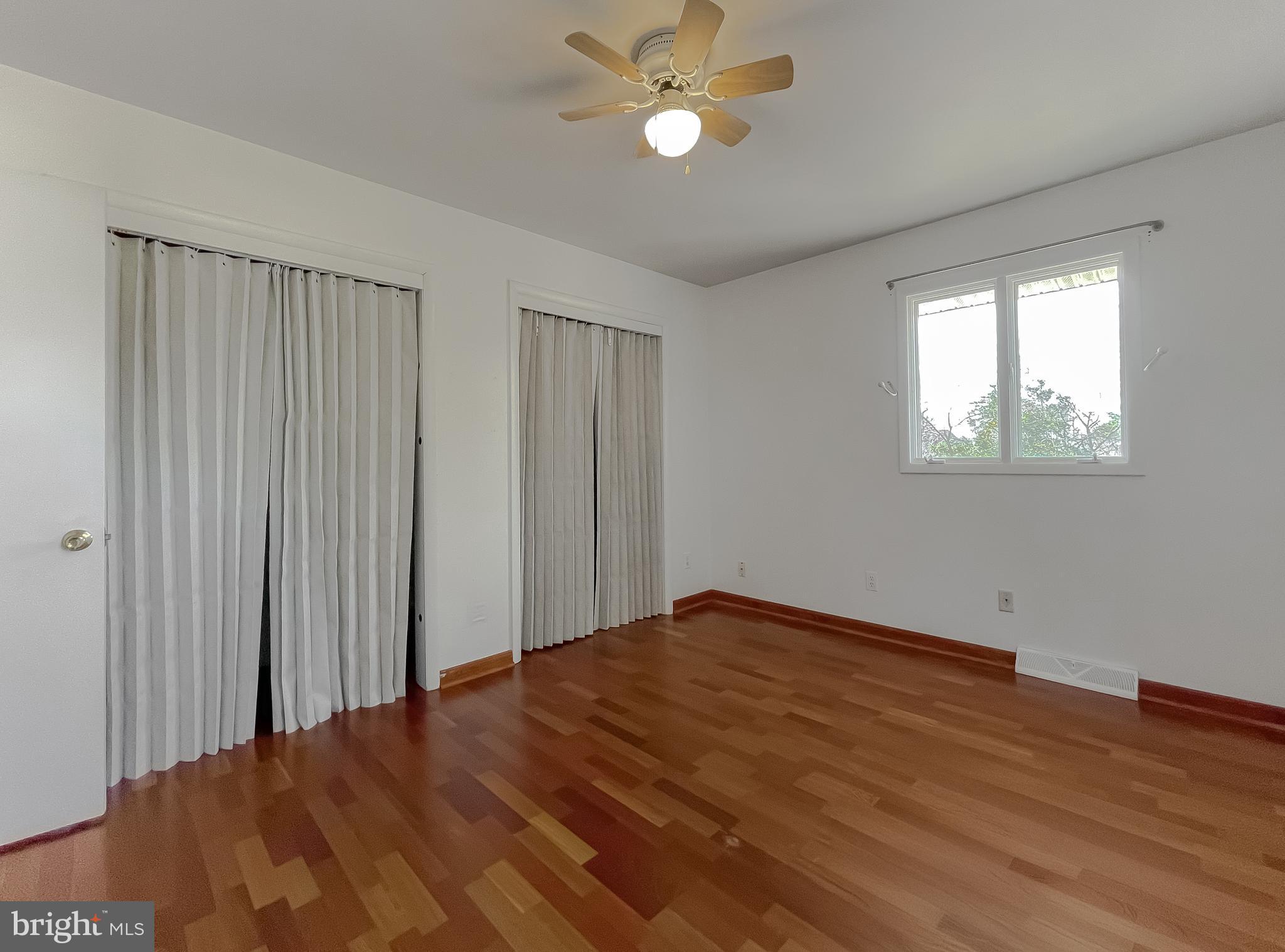 BRETON BAY - Residential