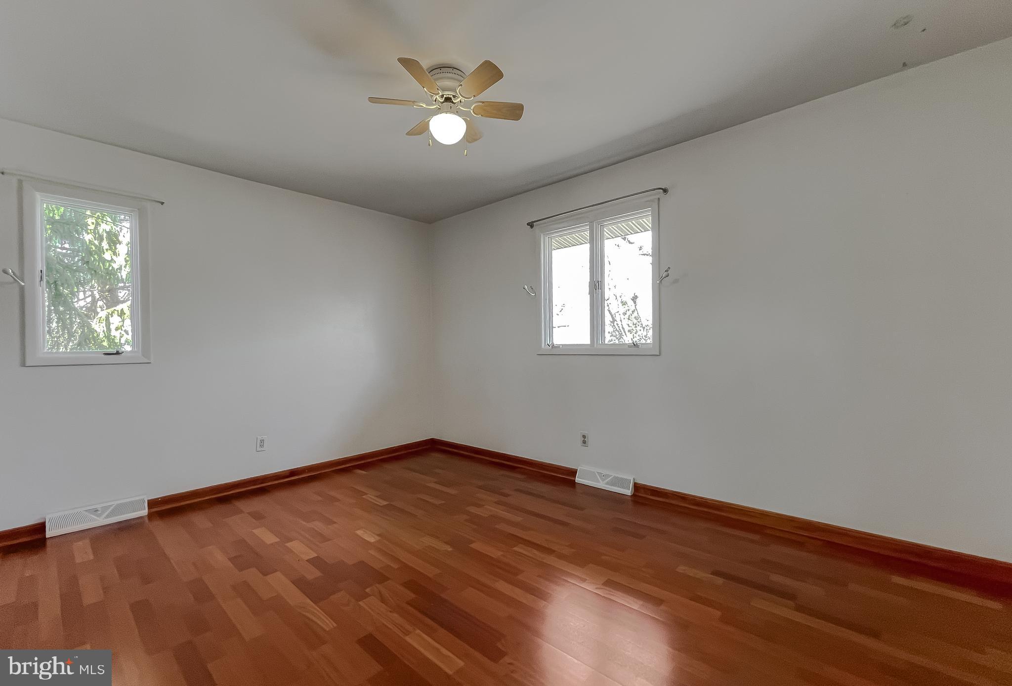 BRETON BAY - Residential