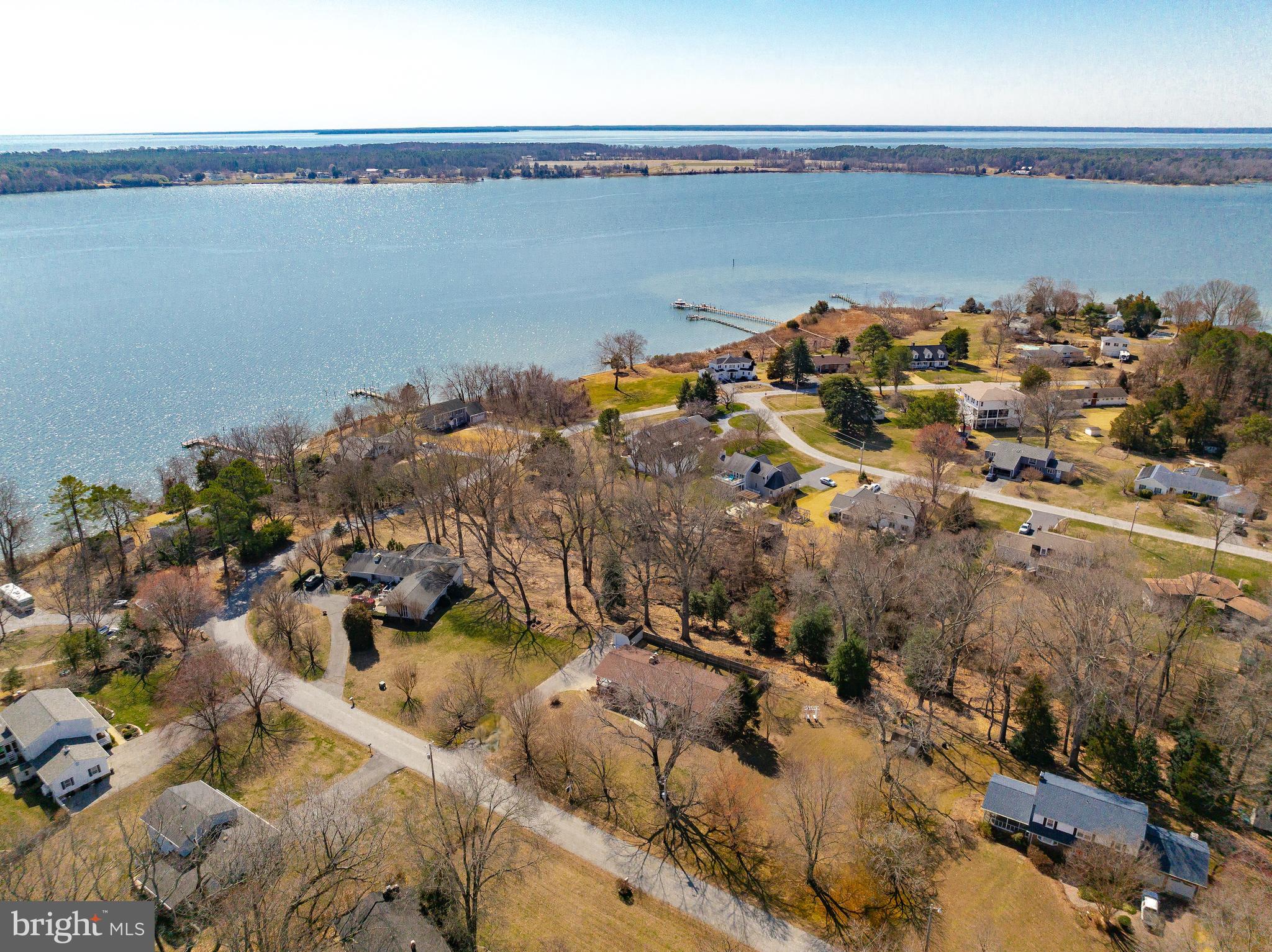 BRETON BAY - Residential