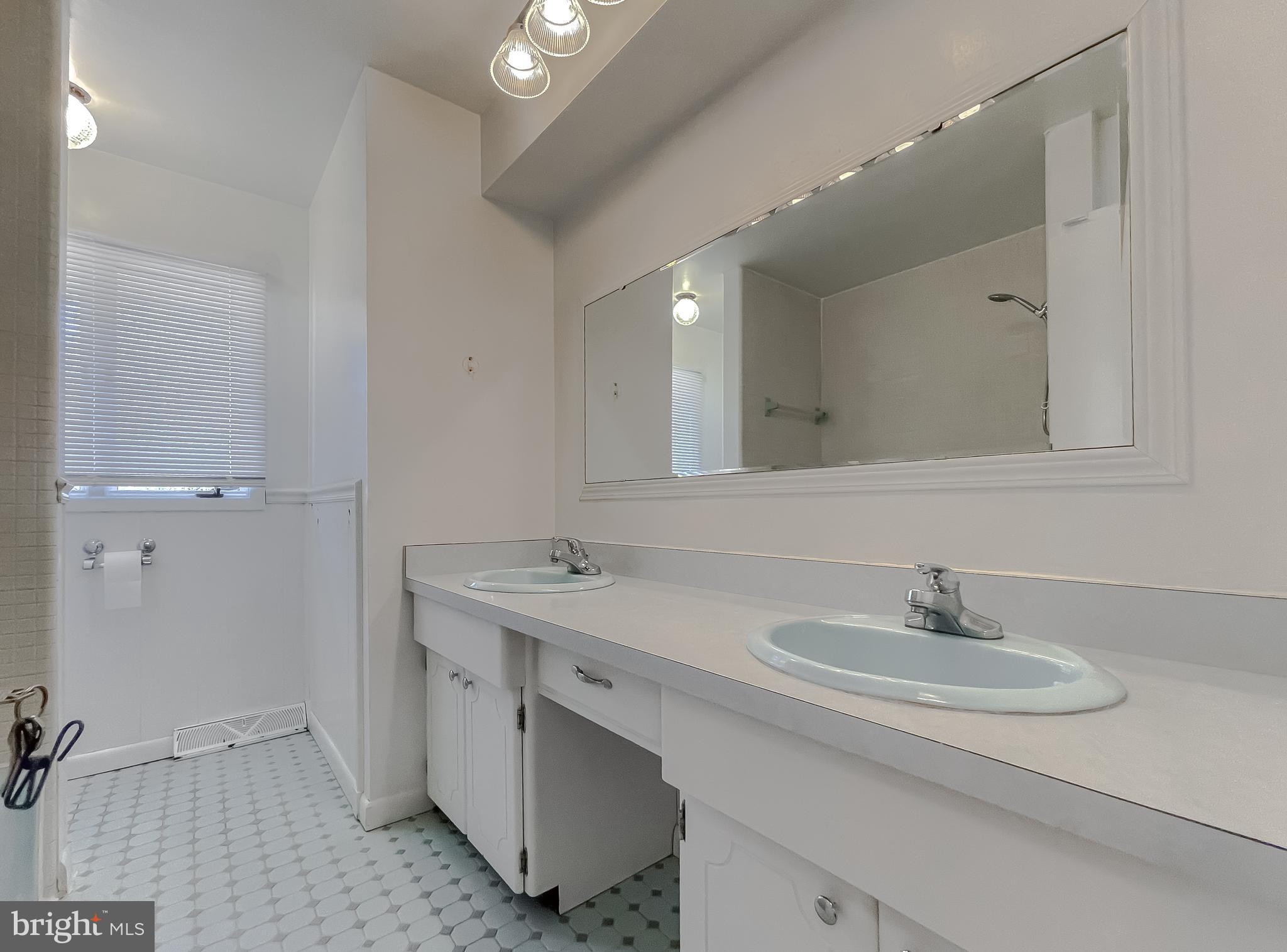 BRETON BAY - Residential