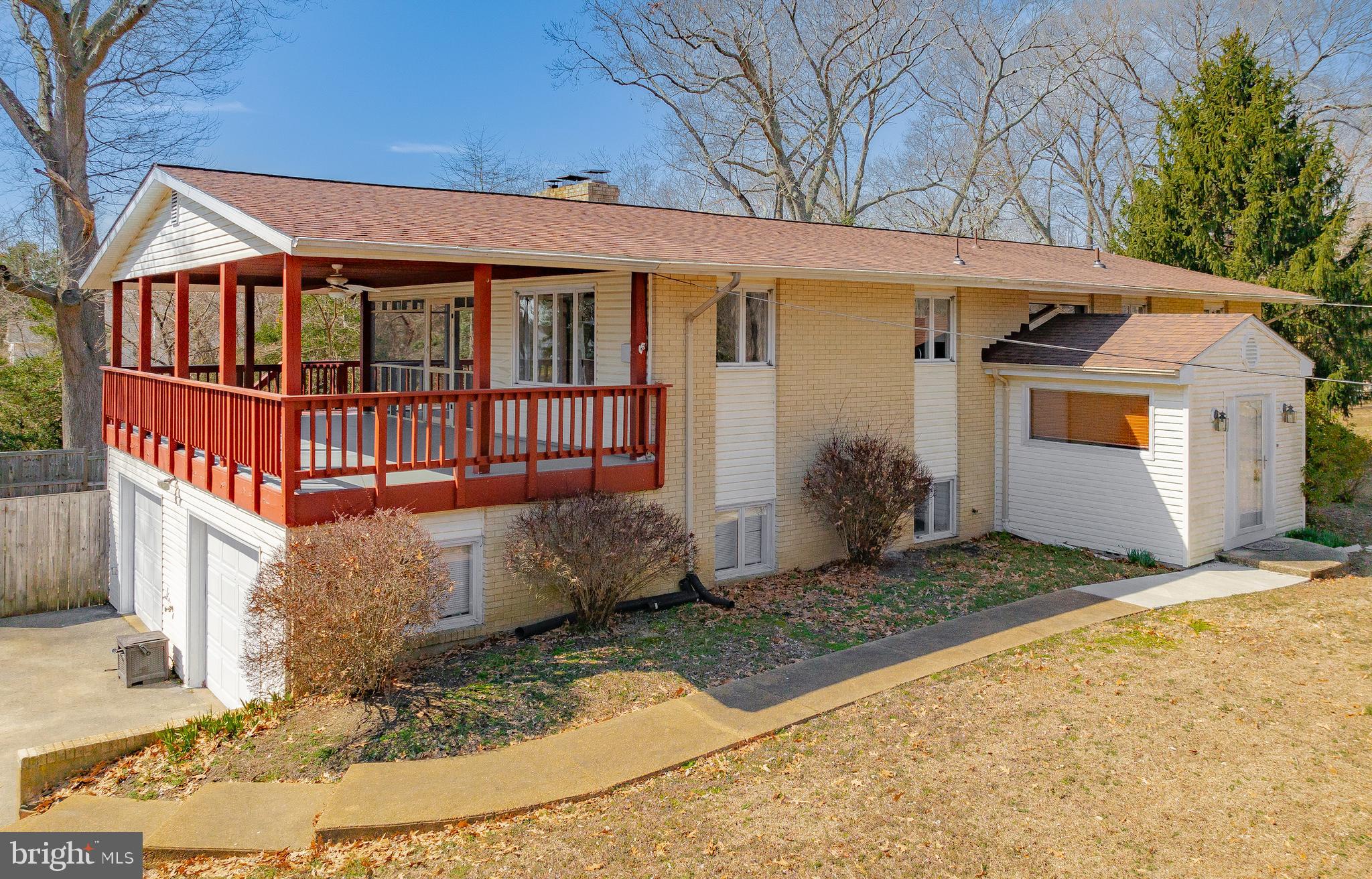 BRETON BAY - Residential