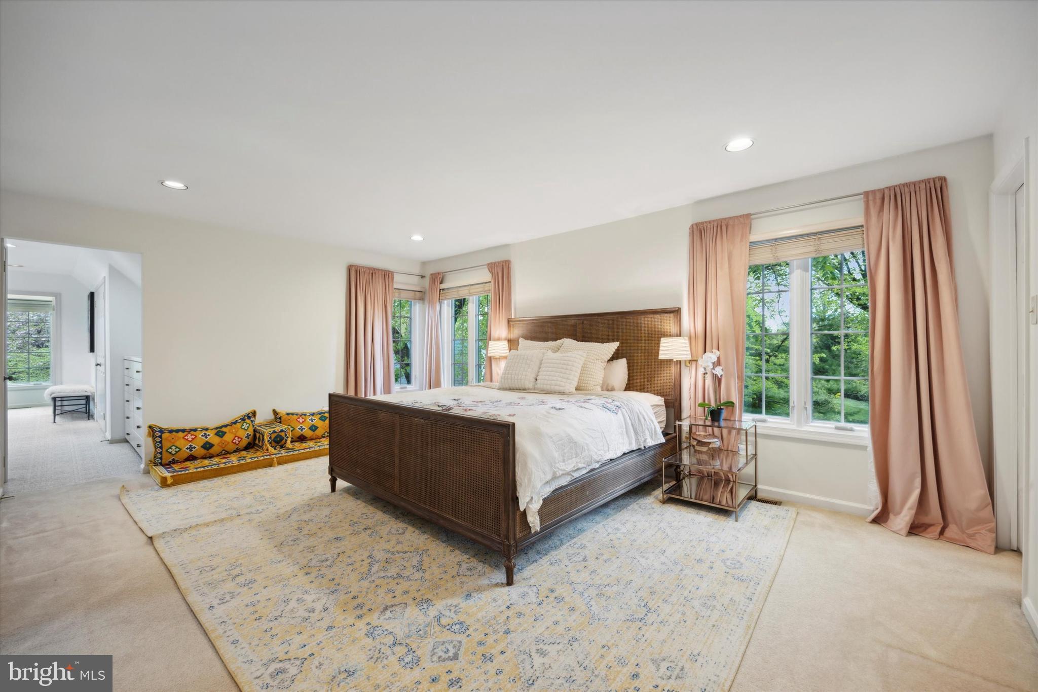 TRIANON - Residential