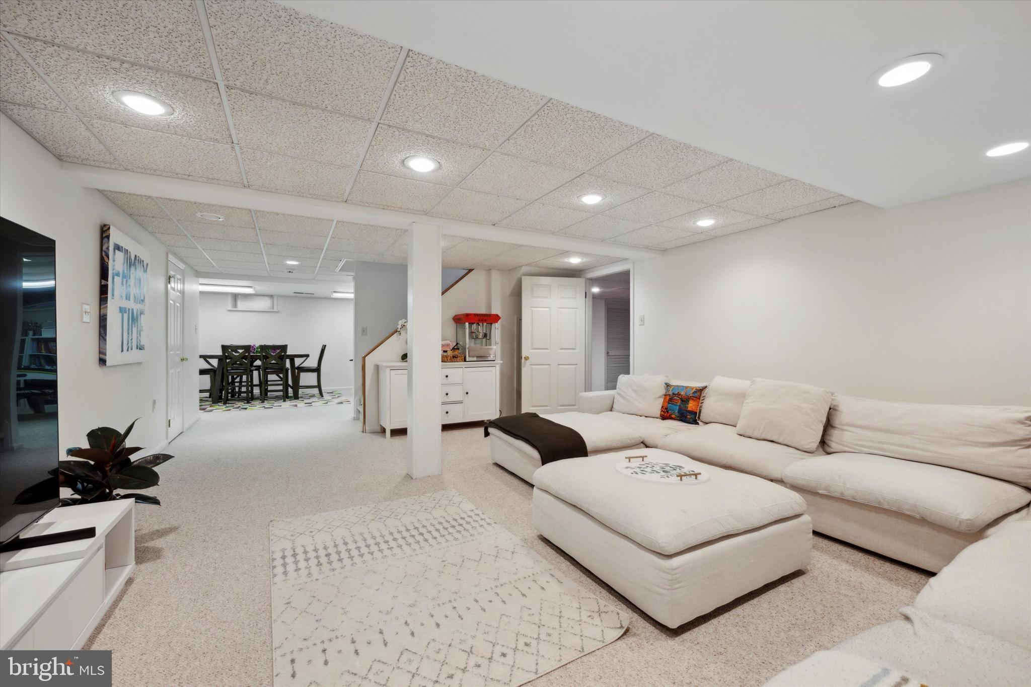 TRIANON - Residential