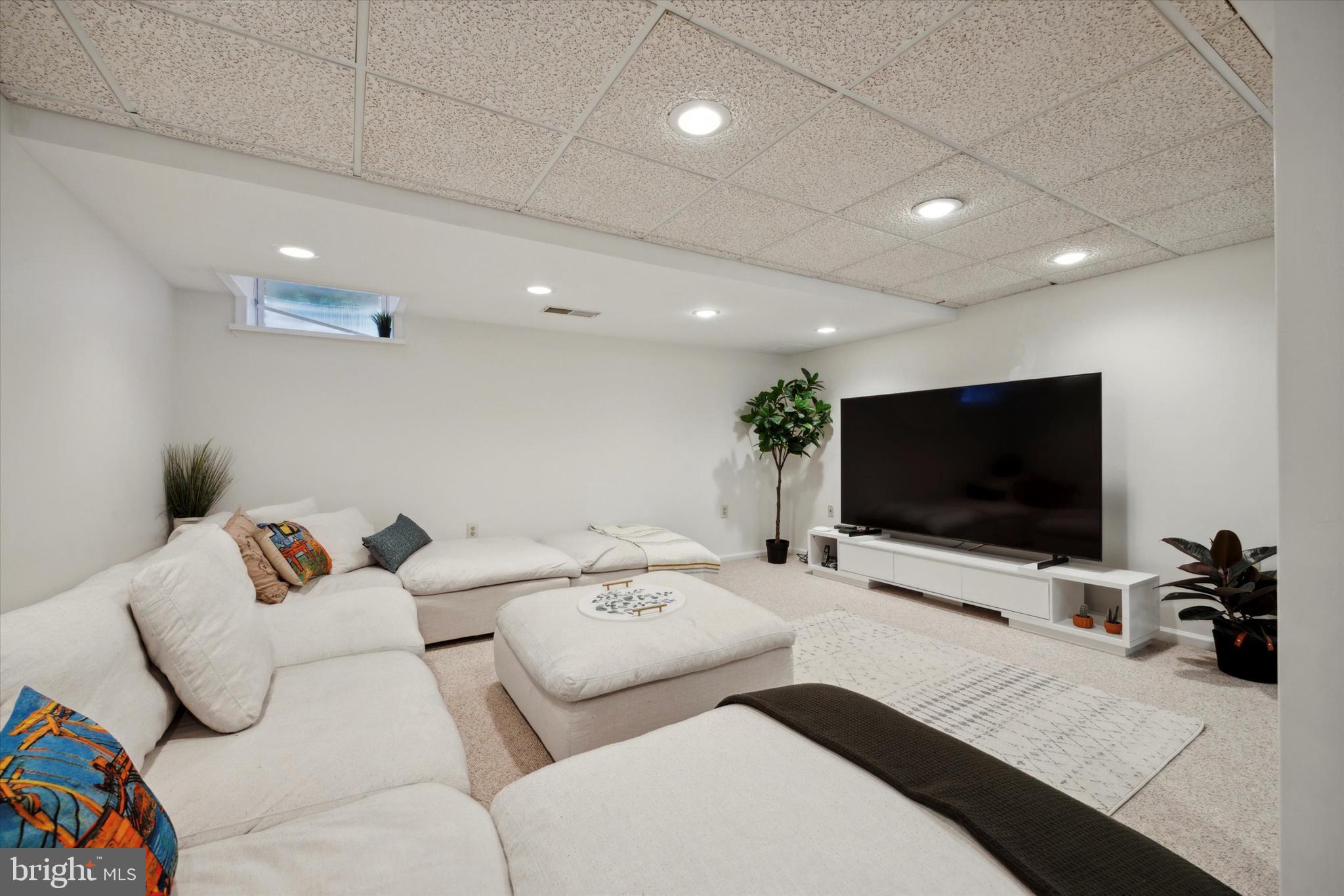 TRIANON - Residential